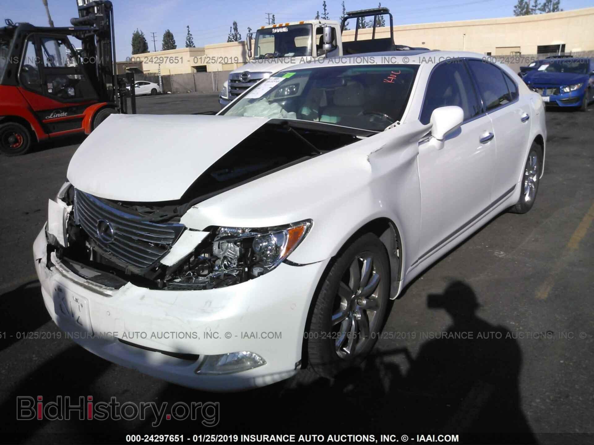 2008 LEXUS LS - VIN: JTHBL46F785067615 - Фото 2