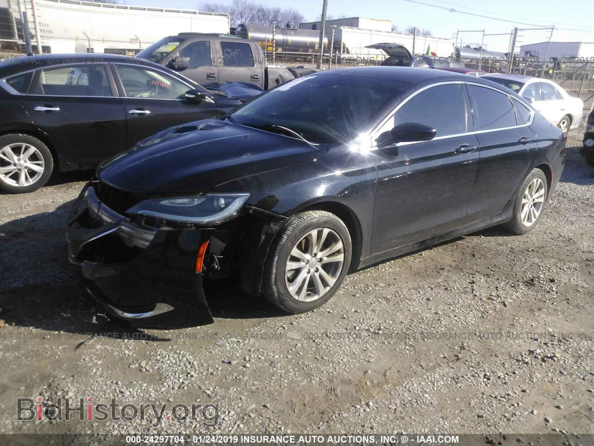 2016 CHRYSLER 200 - VIN: 1C3CCCAB8GN153555 - Photo 2