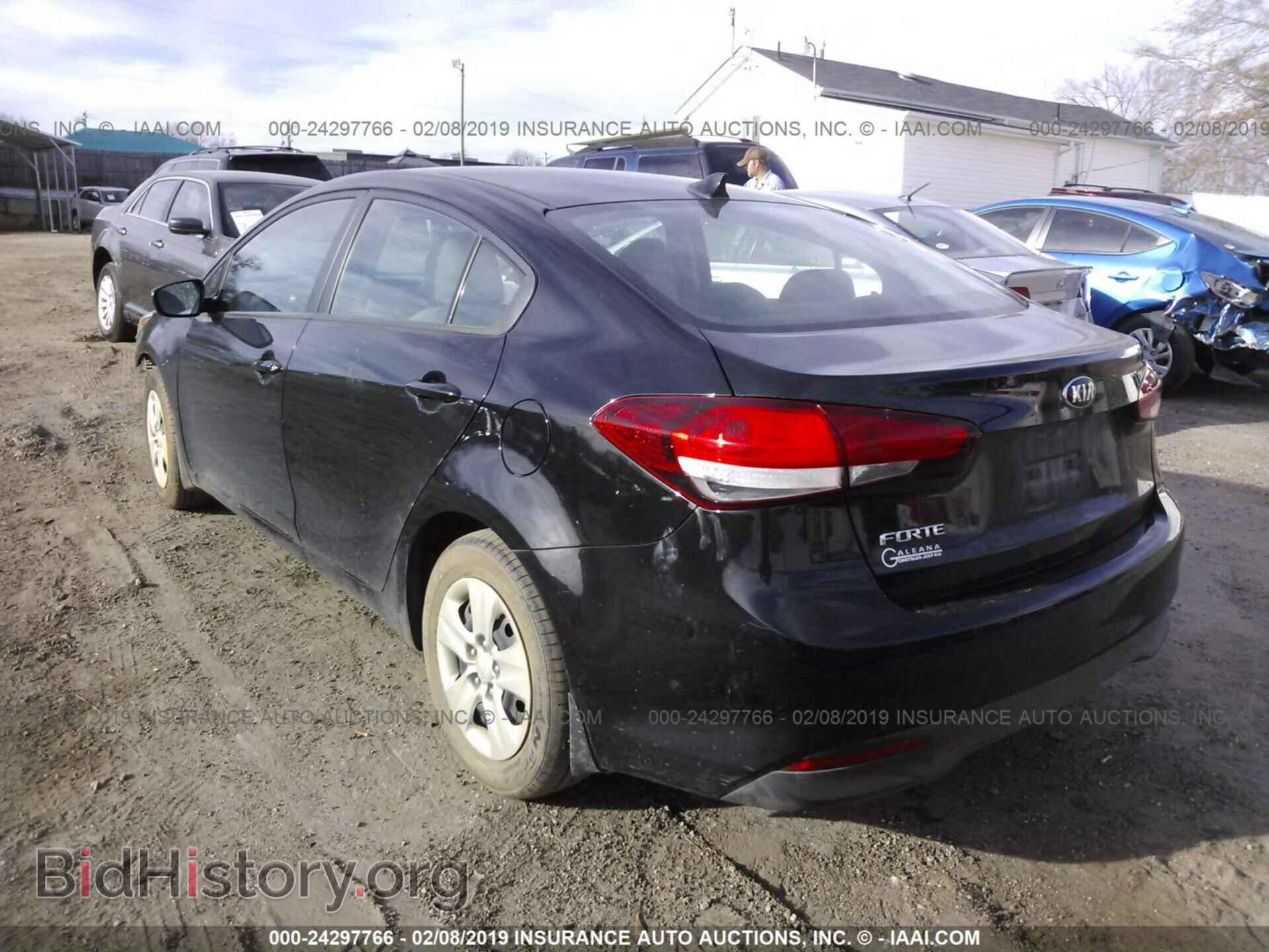 2017 KIA FORTE - VIN: 3KPFK4A78HE049330 - Фото 3