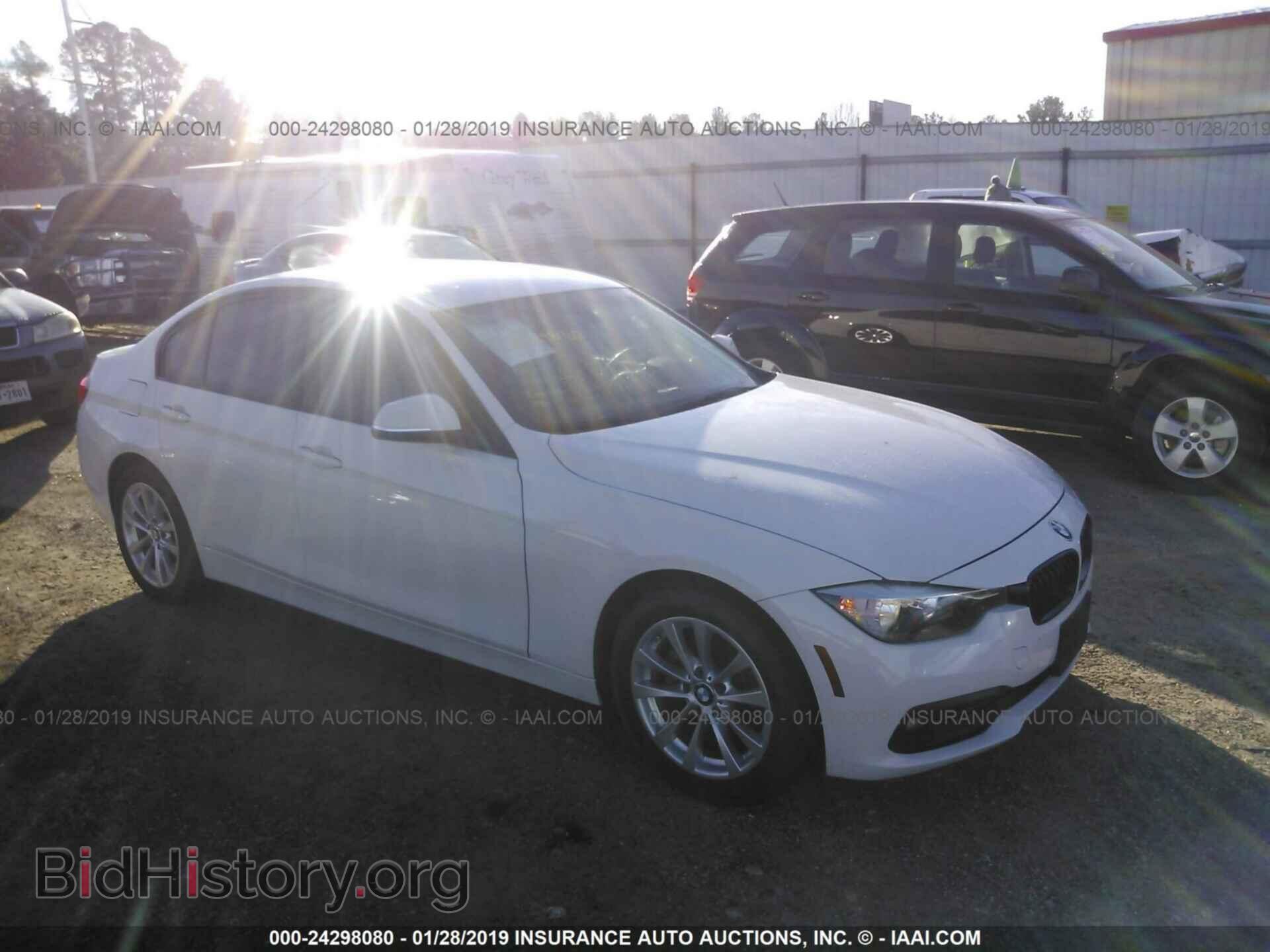 Photo WBA8E1G53GNU12435 - BMW 320 2016