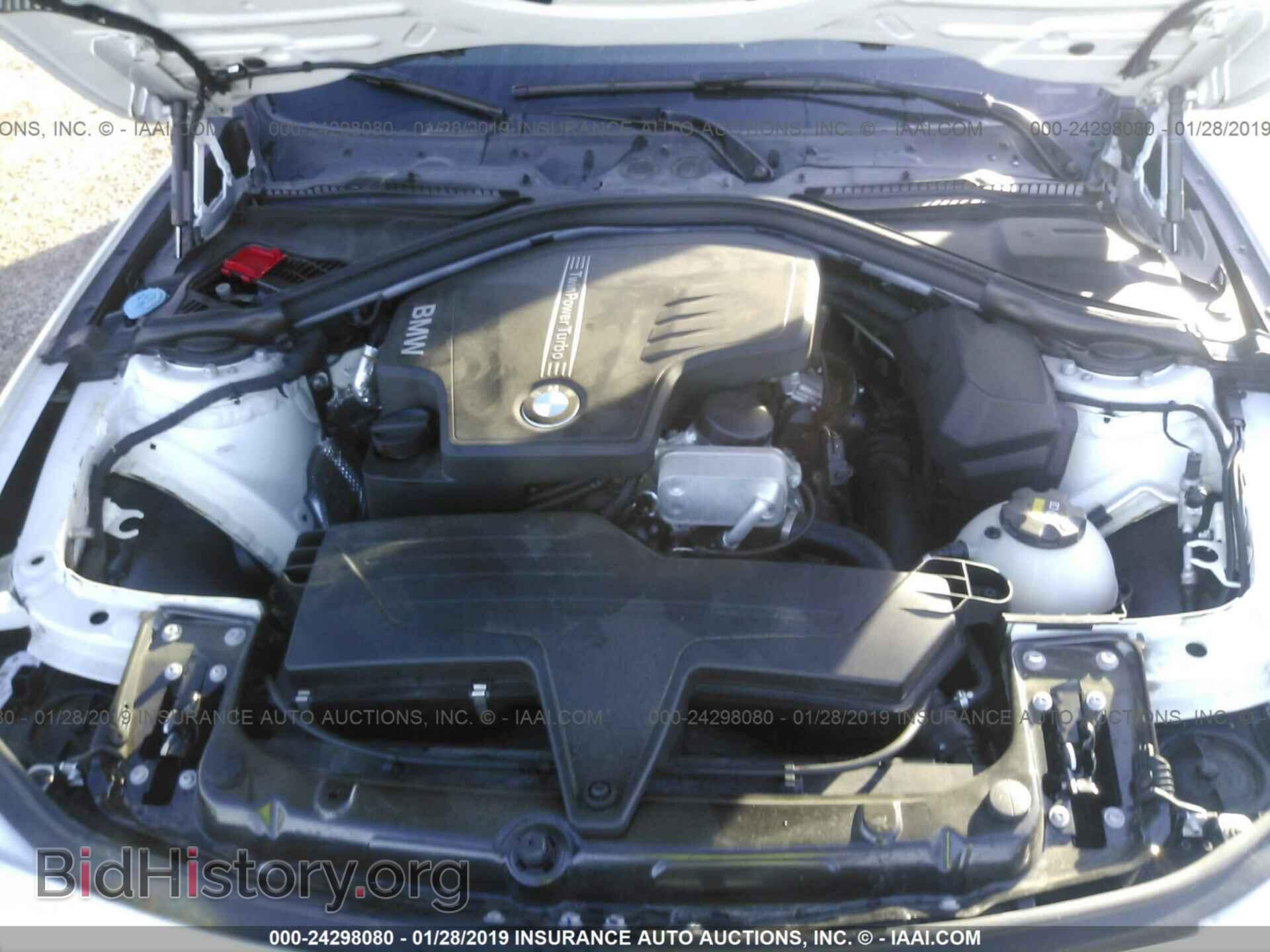 2016 BMW 320 - VIN: WBA8E1G53GNU12435 - Photo 10