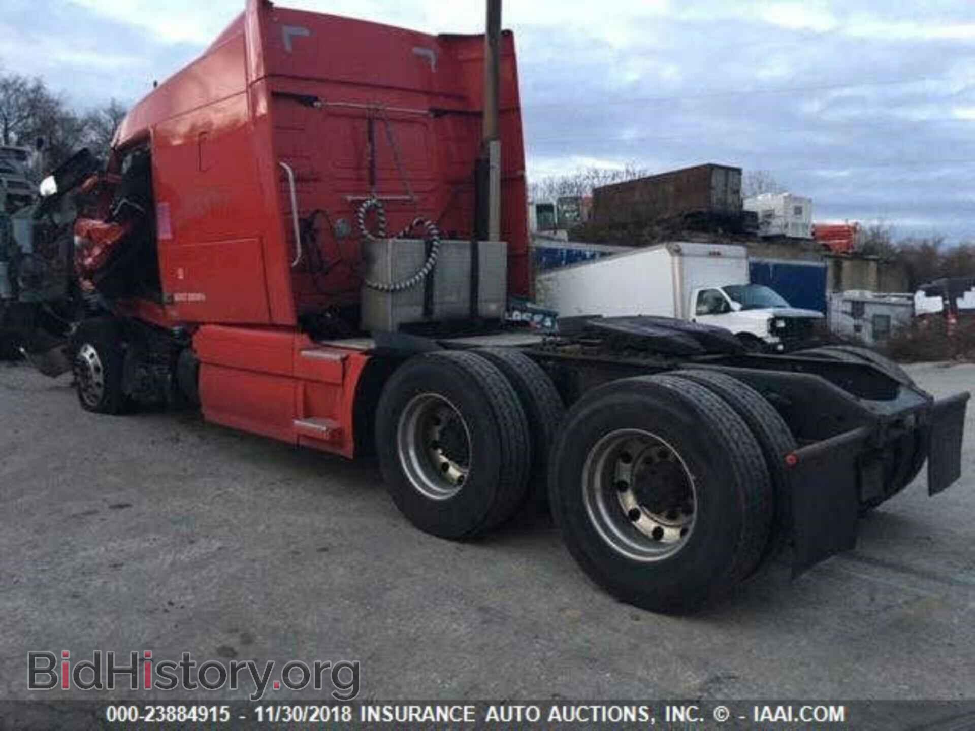 2012 VOLVO VNL - VIN: 4V4NC9EJ6CN542007 - Фото 3