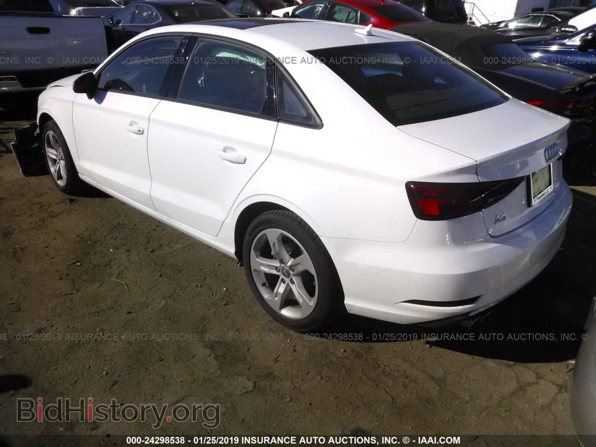 2018 AUDI A3 - VIN: WAUAUGFF8J1045449 - Фото 3