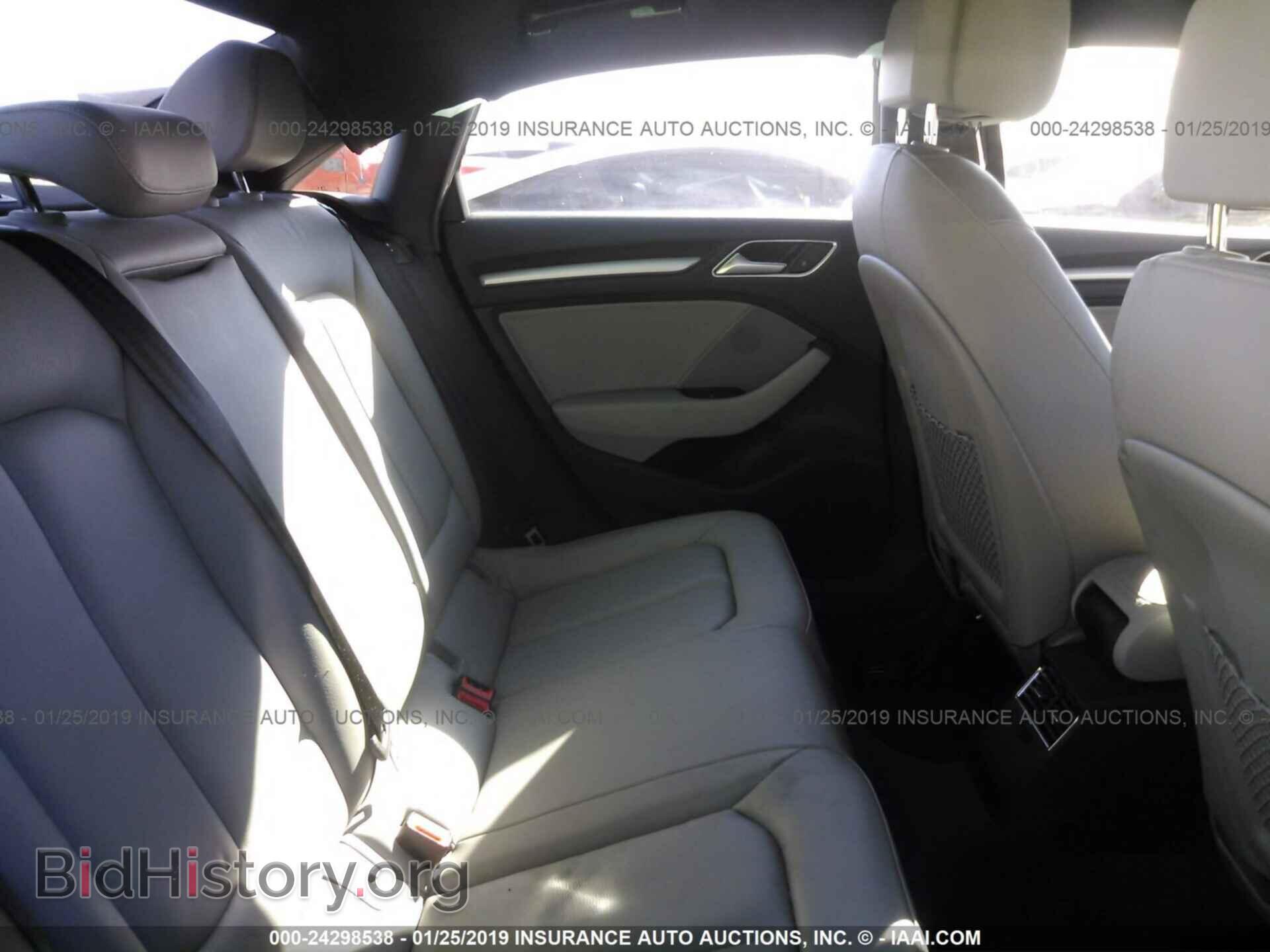 2018 AUDI A3 - VIN: WAUAUGFF8J1045449 - Фото 8