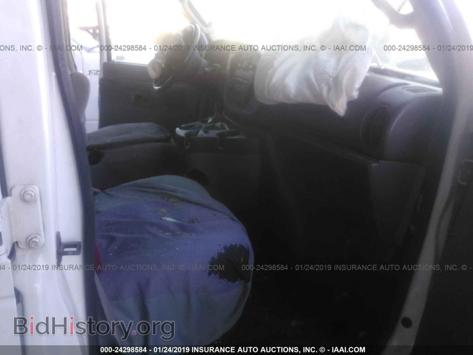 2008 FORD ECONOLINE - VIN: 1FBSS31L28DA77636 - Фото 5
