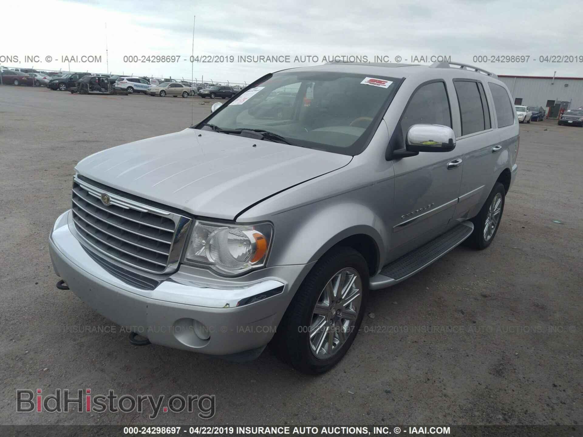 2008 CHRYSLER ASPEN - VIN: 1A8HW58218F105247 - Фото 2
