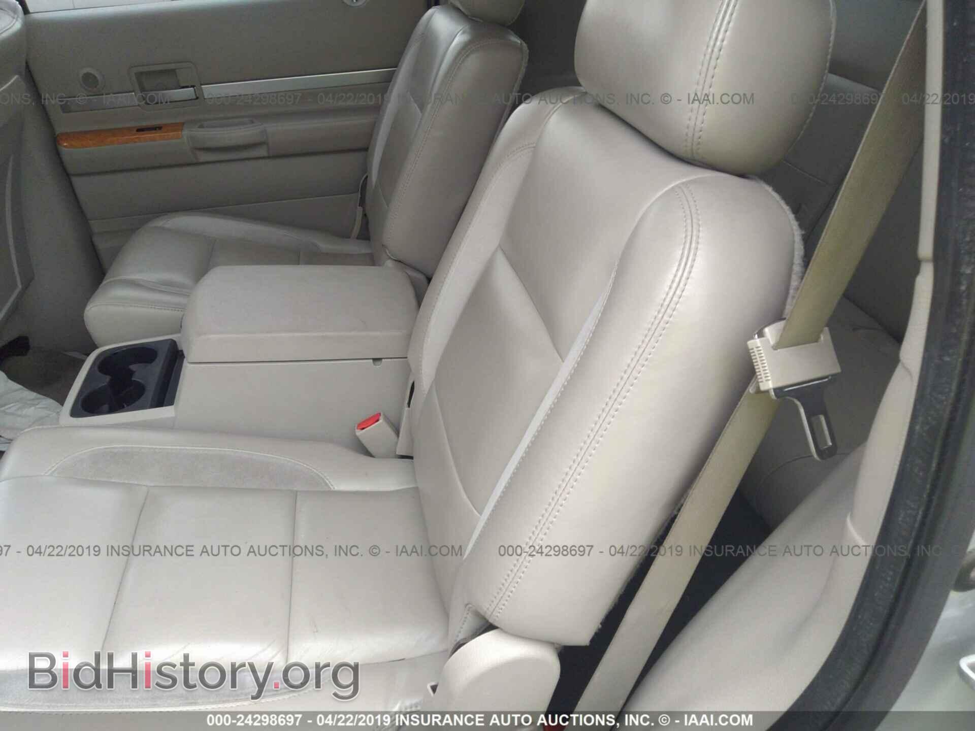 2008 CHRYSLER ASPEN - VIN: 1A8HW58218F105247 - Фото 8