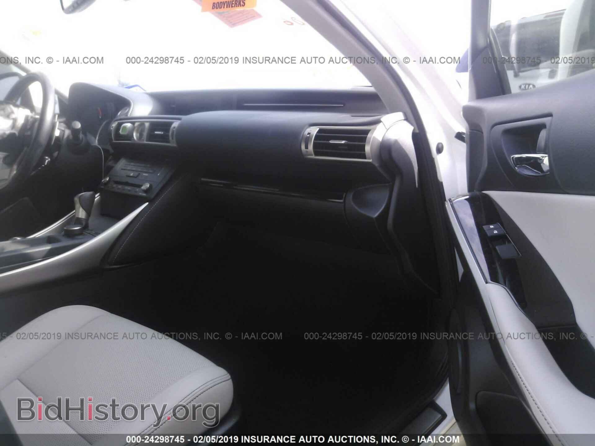 2016 LEXUS IS - VIN: JTHBA1D21G5015190 - Фото 5