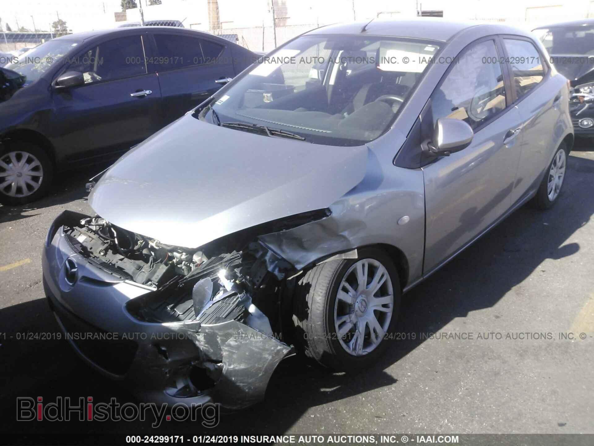 2014 MAZDA MAZDA2 - VIN: JM1DE1KZ4E0175637 - Photo 2