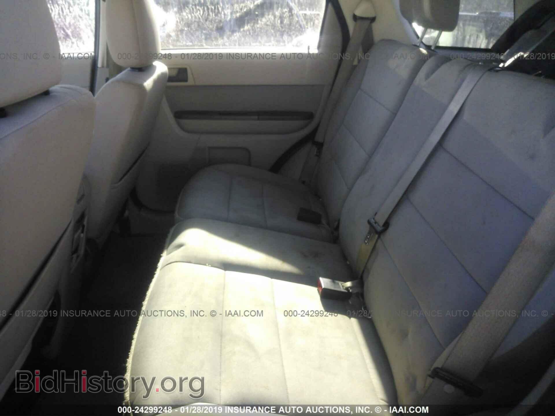 2011 FORD ESCAPE - VIN: 1FMCU9DG6BKB81928 - Photo 8