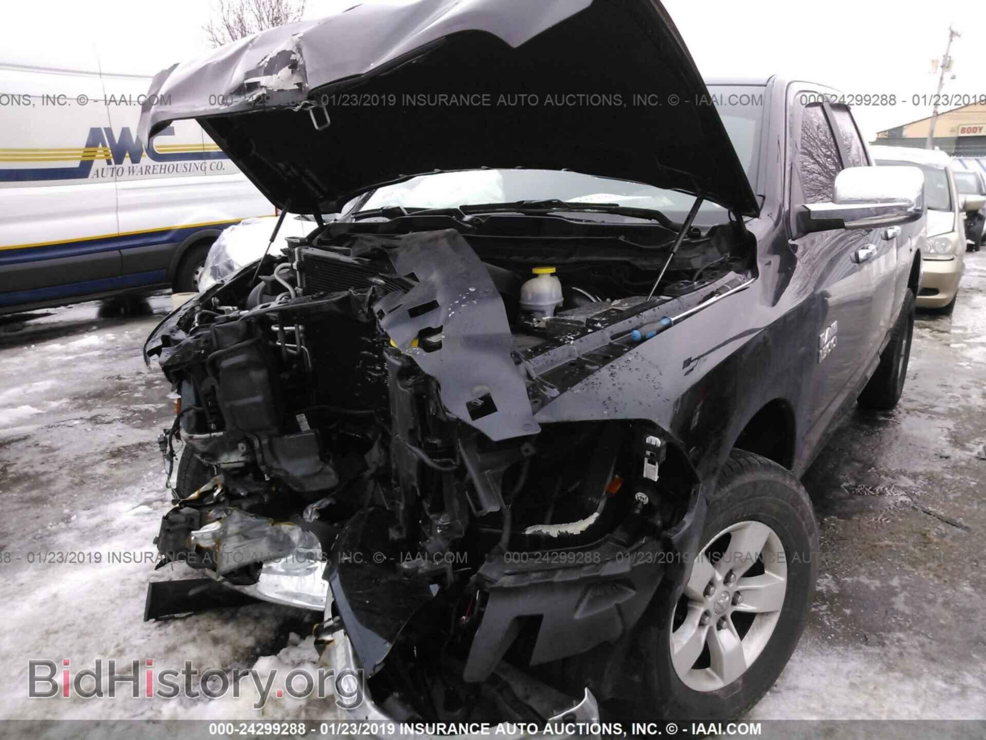 2017 RAM 1500 - VIN: 1C6RR7GG9HS696552 - Photo 2