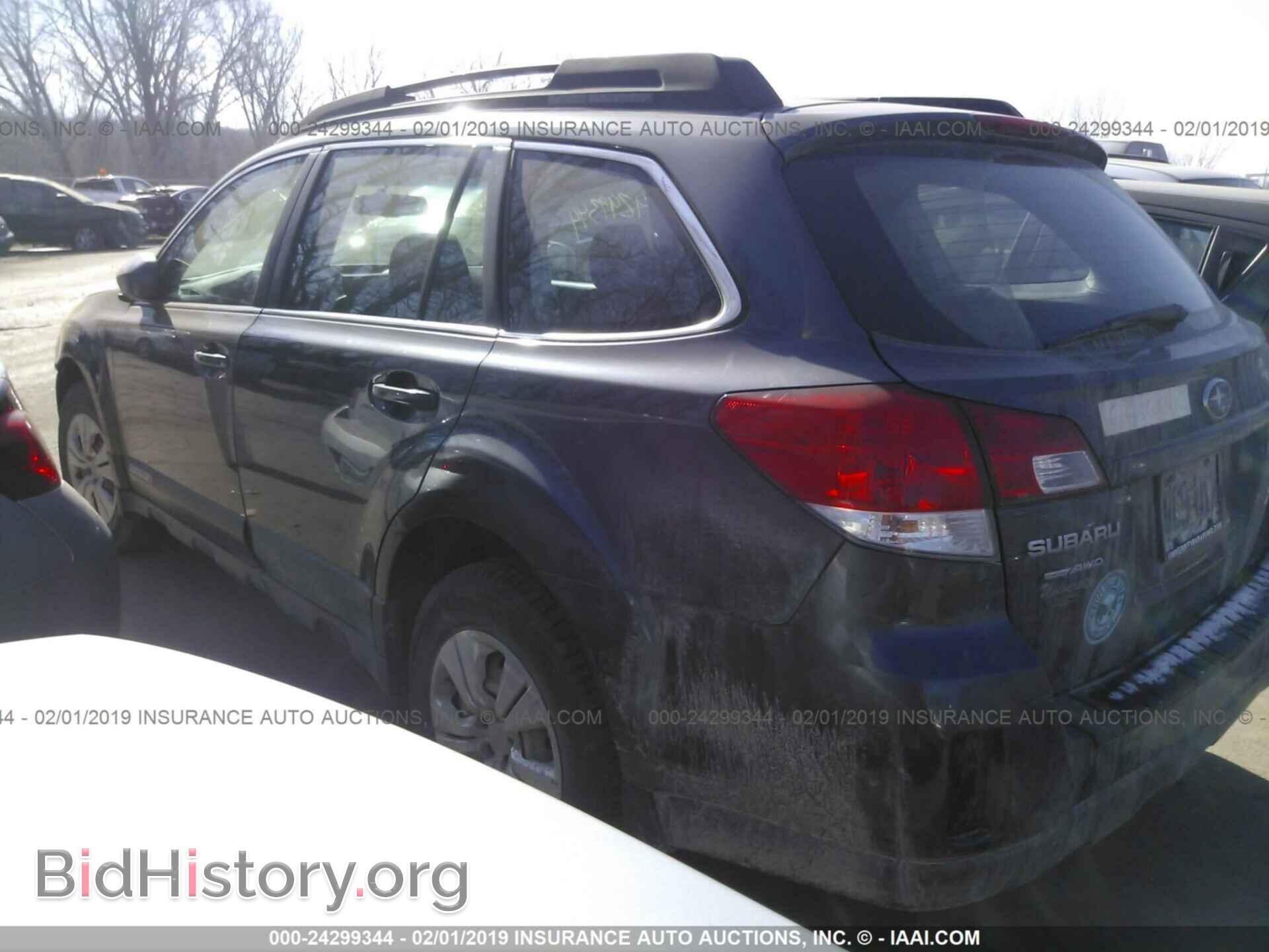 2011 SUBARU OUTBACK - VIN: 4S4BRCACXB3355652 - Фото 3