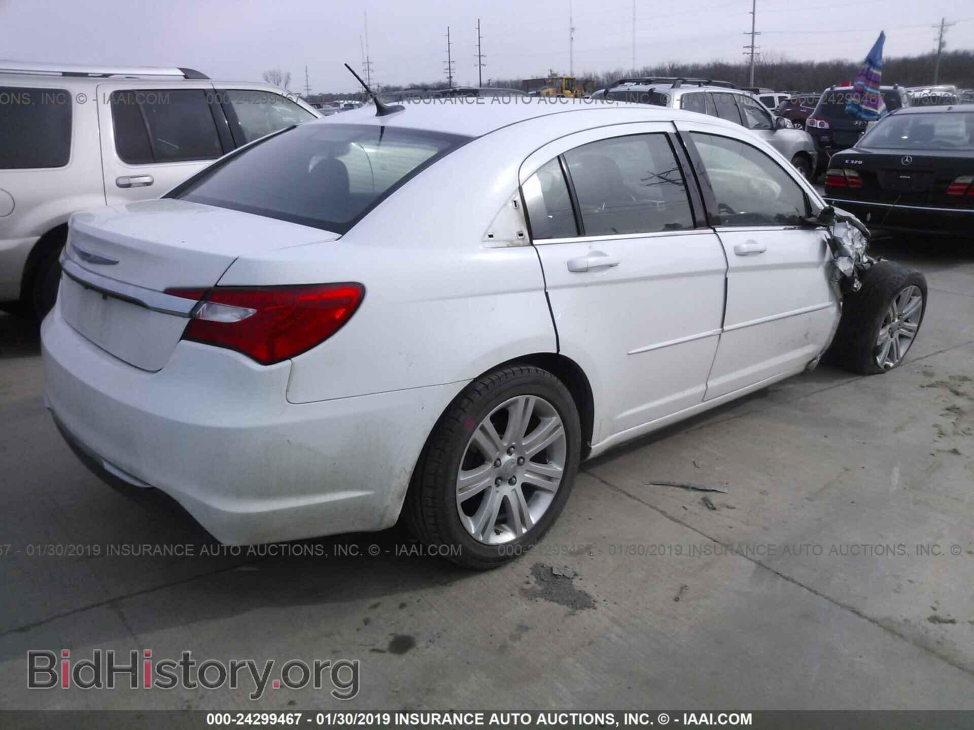 2012 CHRYSLER 200 - VIN: 1C3CCBBG8CN224249 - Photo 4