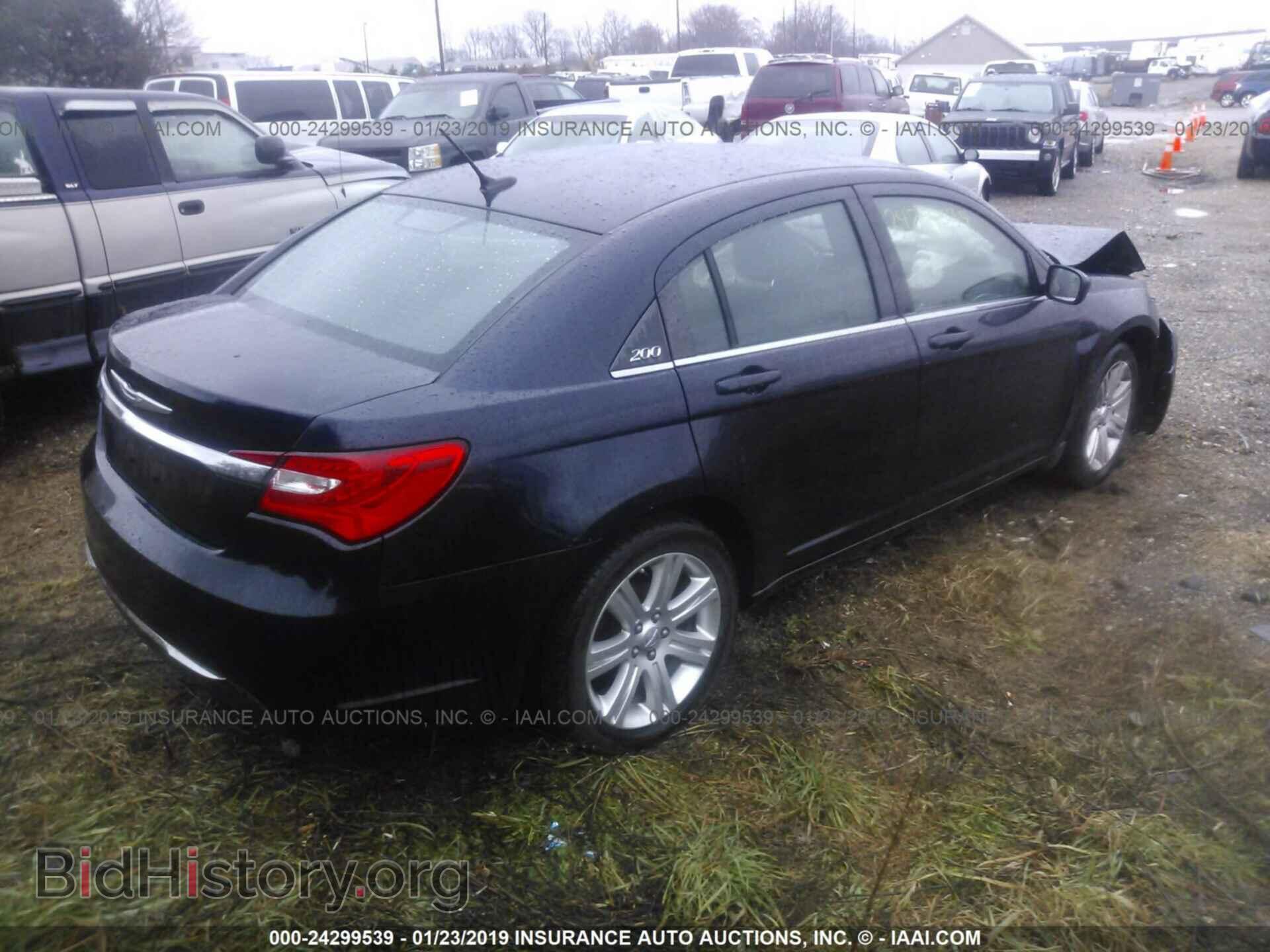 2012 CHRYSLER 200 - VIN: 1C3CCBBB1CN278139 - Фото 4
