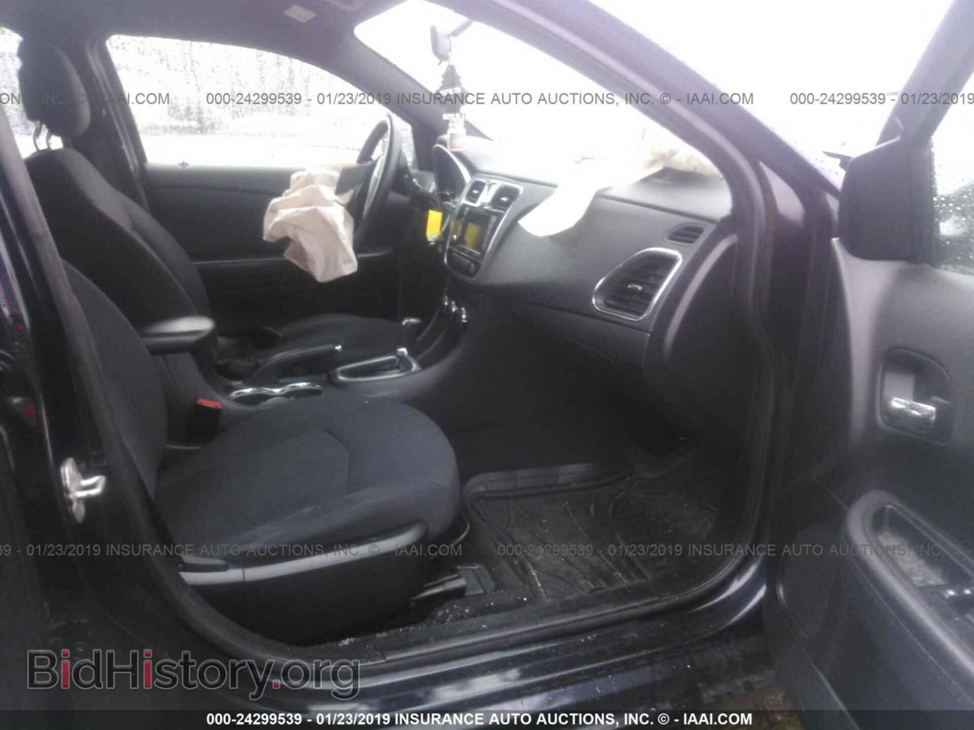 2012 CHRYSLER 200 - VIN: 1C3CCBBB1CN278139 - Фото 5