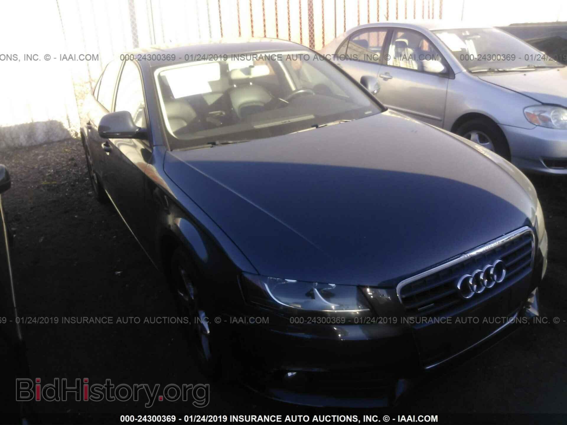 Фотография WAULF78KX9A084925 - AUDI A4 2009