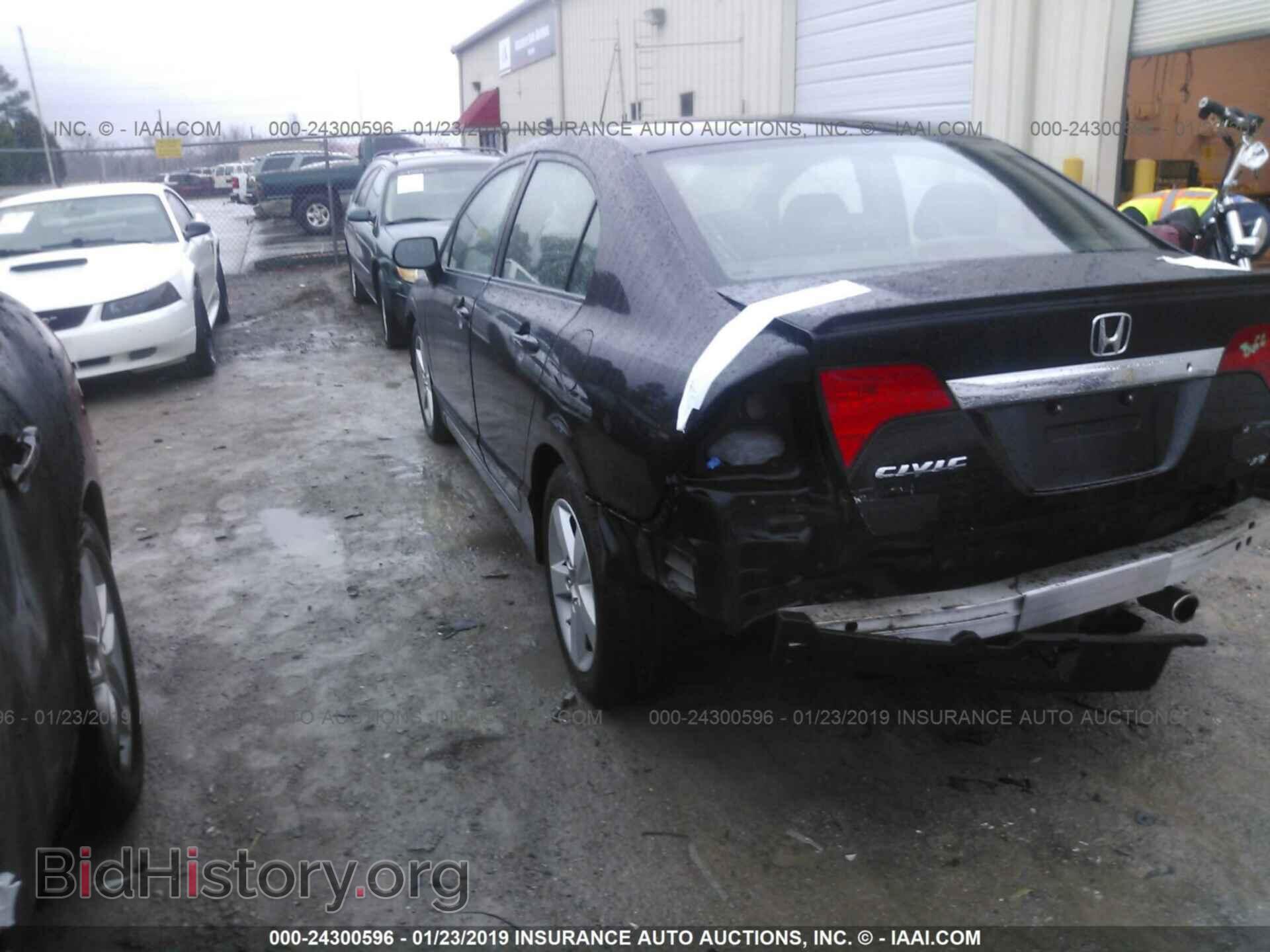 2011 HONDA CIVIC - VIN: 19XFA1F68BE037803 - Photo 3