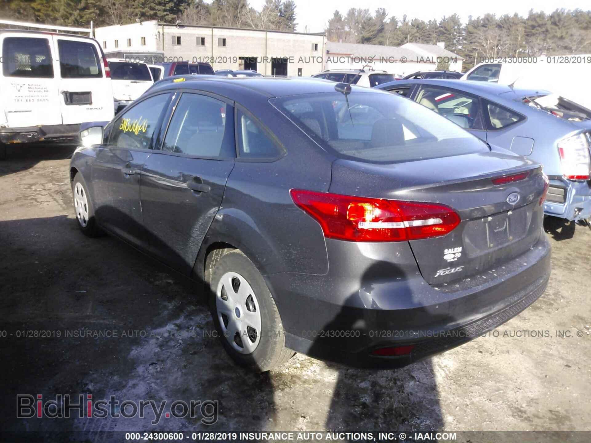 2017 FORD FOCUS - VIN: 1FADP3E2XHL274010 - Photo 3