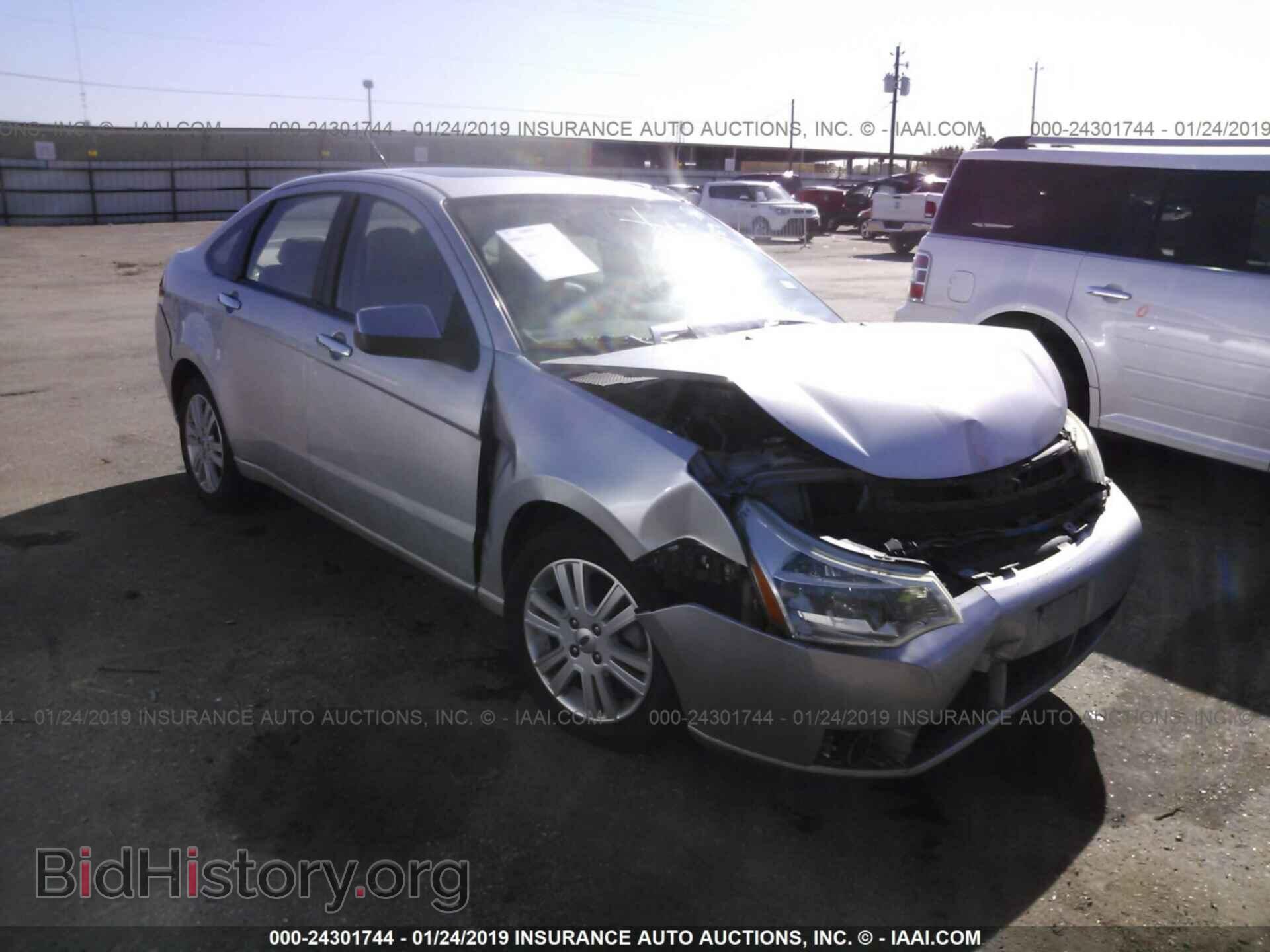 Photo 1FAHP3HN8BW182889 - FORD FOCUS 2011