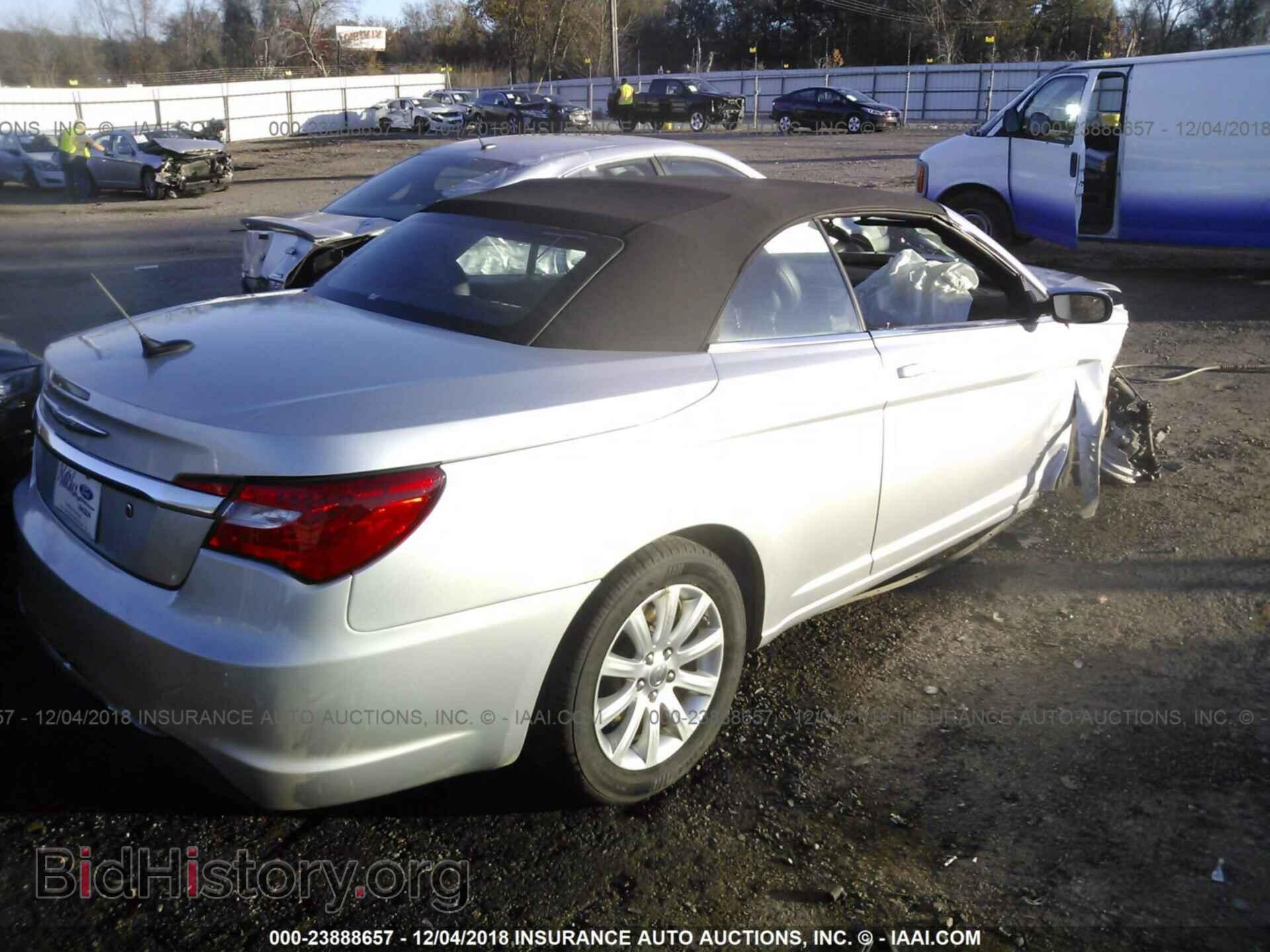 2012 CHRYSLER 200 - VIN: 1C3BCBEB5CN119583 - Photo 4