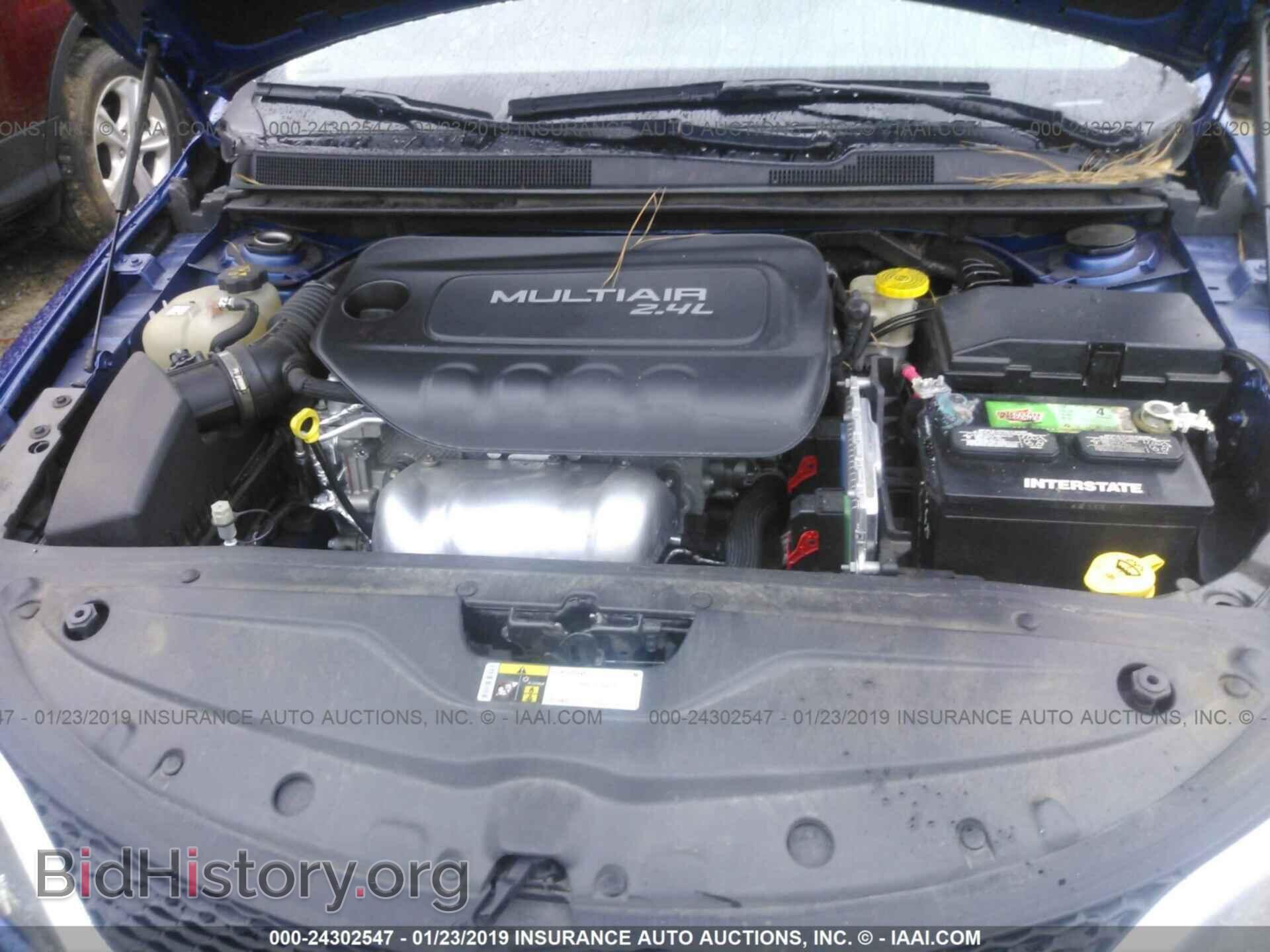 2017 CHRYSLER 200 - VIN: 1C3CCCAB3HN509881 - Фото 10