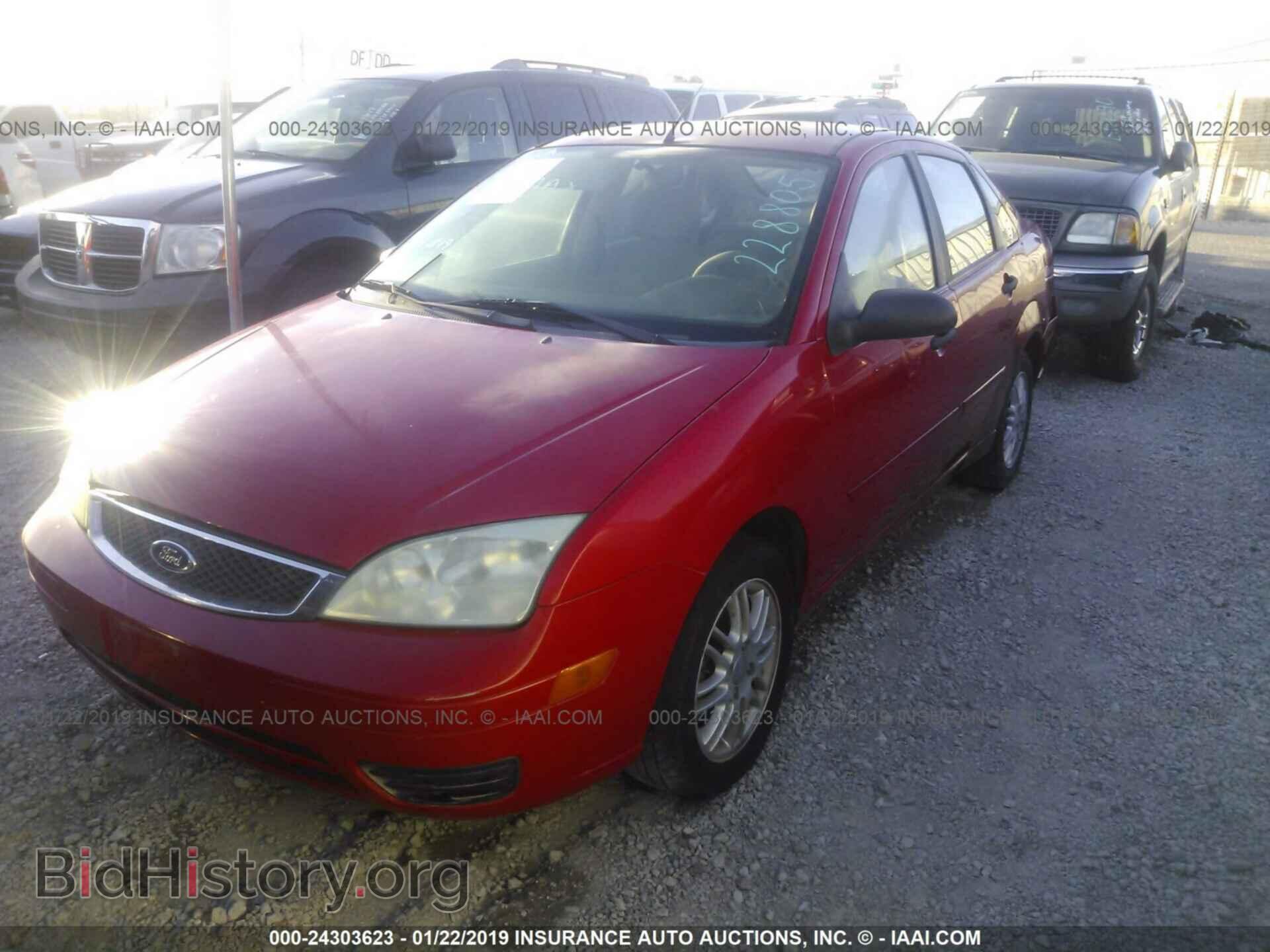 2006 FORD FOCUS - VIN: 1FAFP34N66W228805 - Фото 2