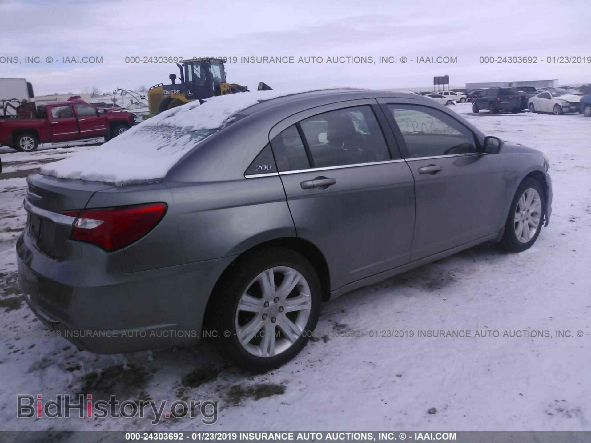 2013 CHRYSLER 200 - VIN: 1C3CCBBB3DN631773 - Photo 4