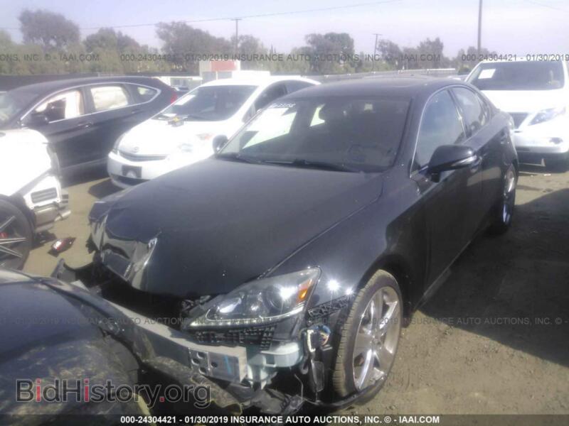 2011 Lexus IS (VIN JTHBF5C26B5133738) — фото 2 из 10