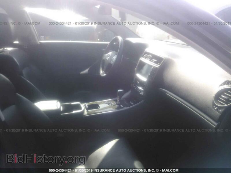 2011 Lexus IS (VIN JTHBF5C26B5133738) — фото 5 из 10
