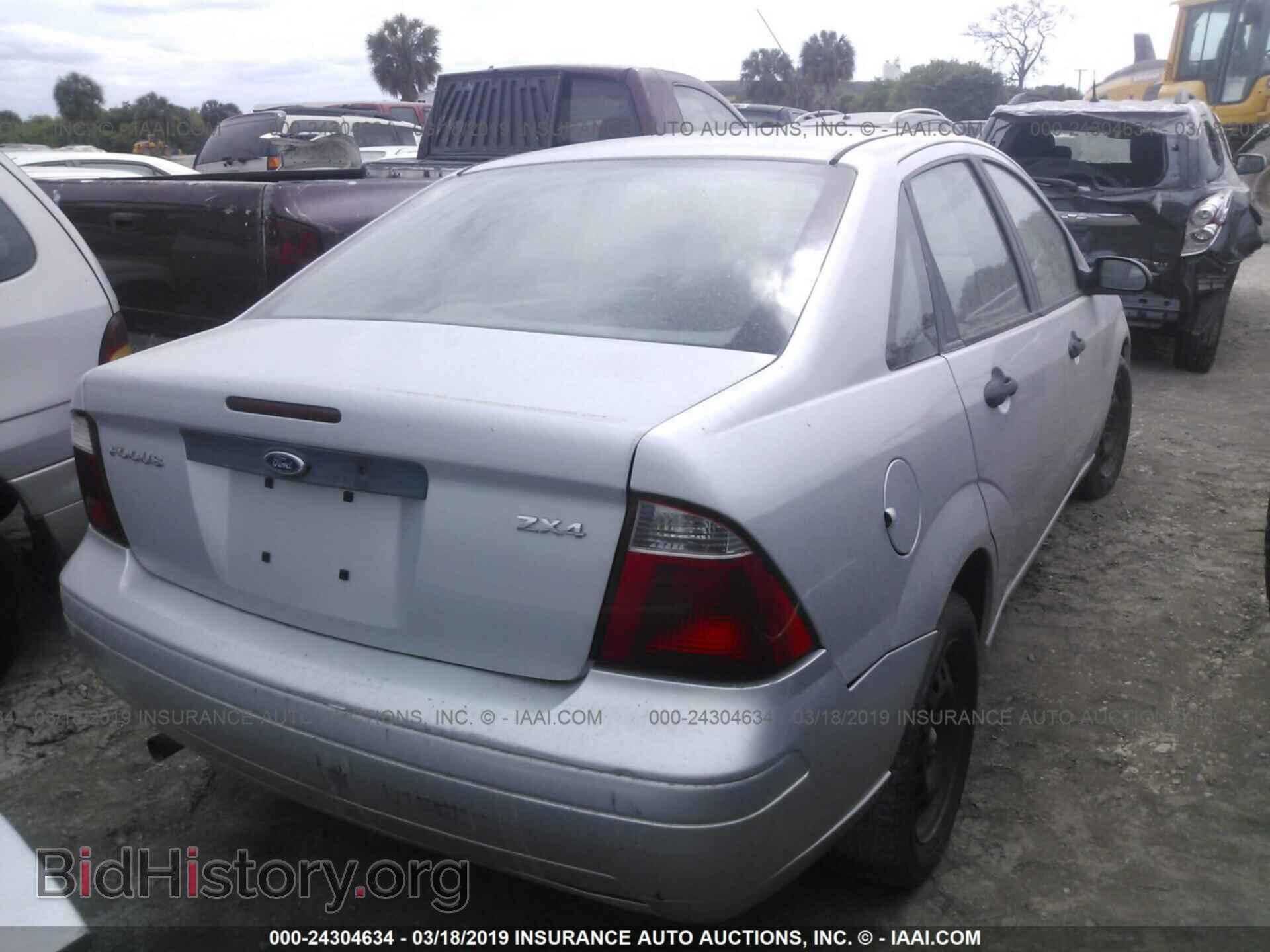2005 FORD FOCUS - VIN: 1FAFP34N95W250604 - Фото 4