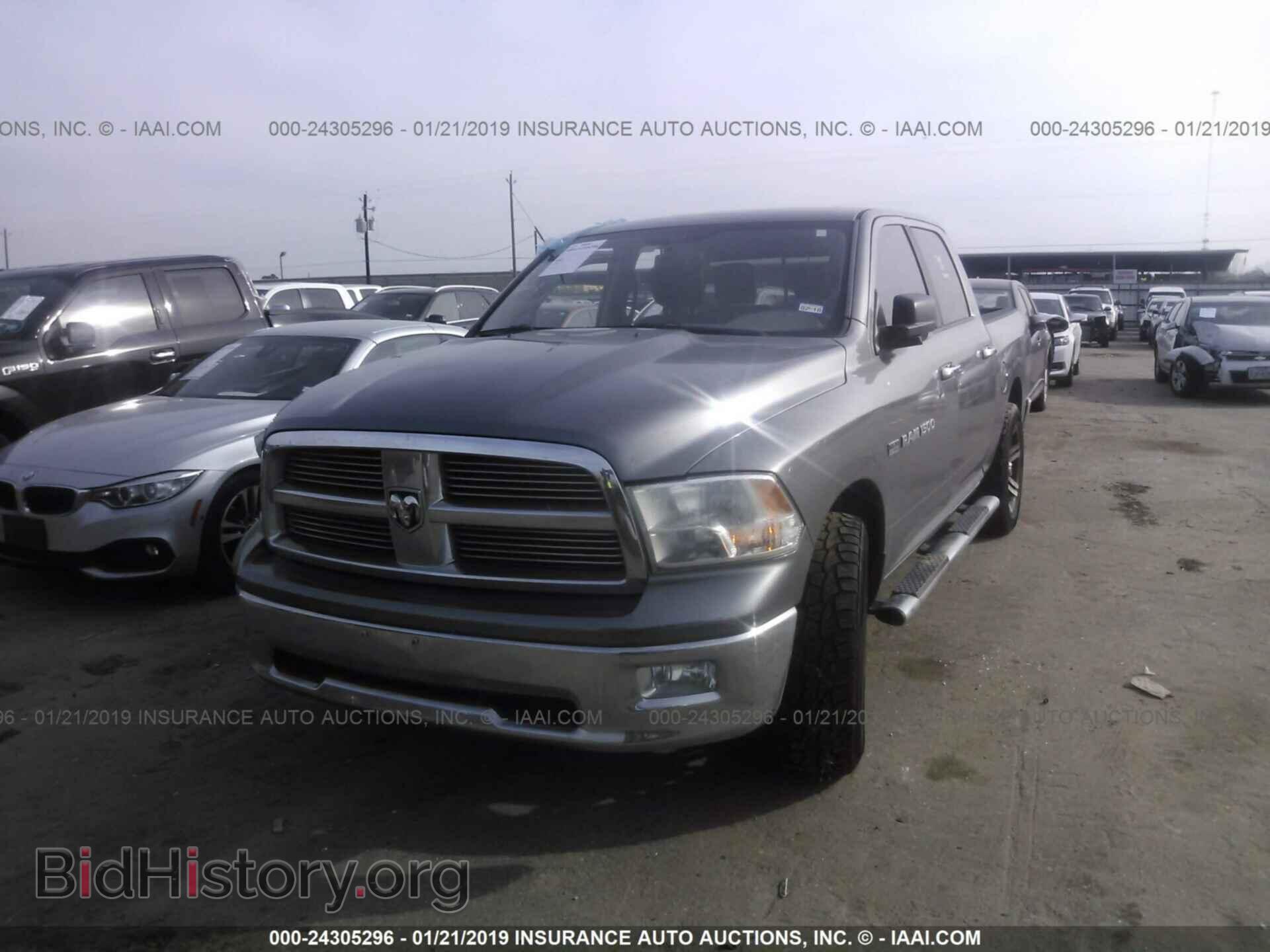 2011 DODGE RAM 1500 - VIN: 1D7RB1CT7BS634979 - Фото 2