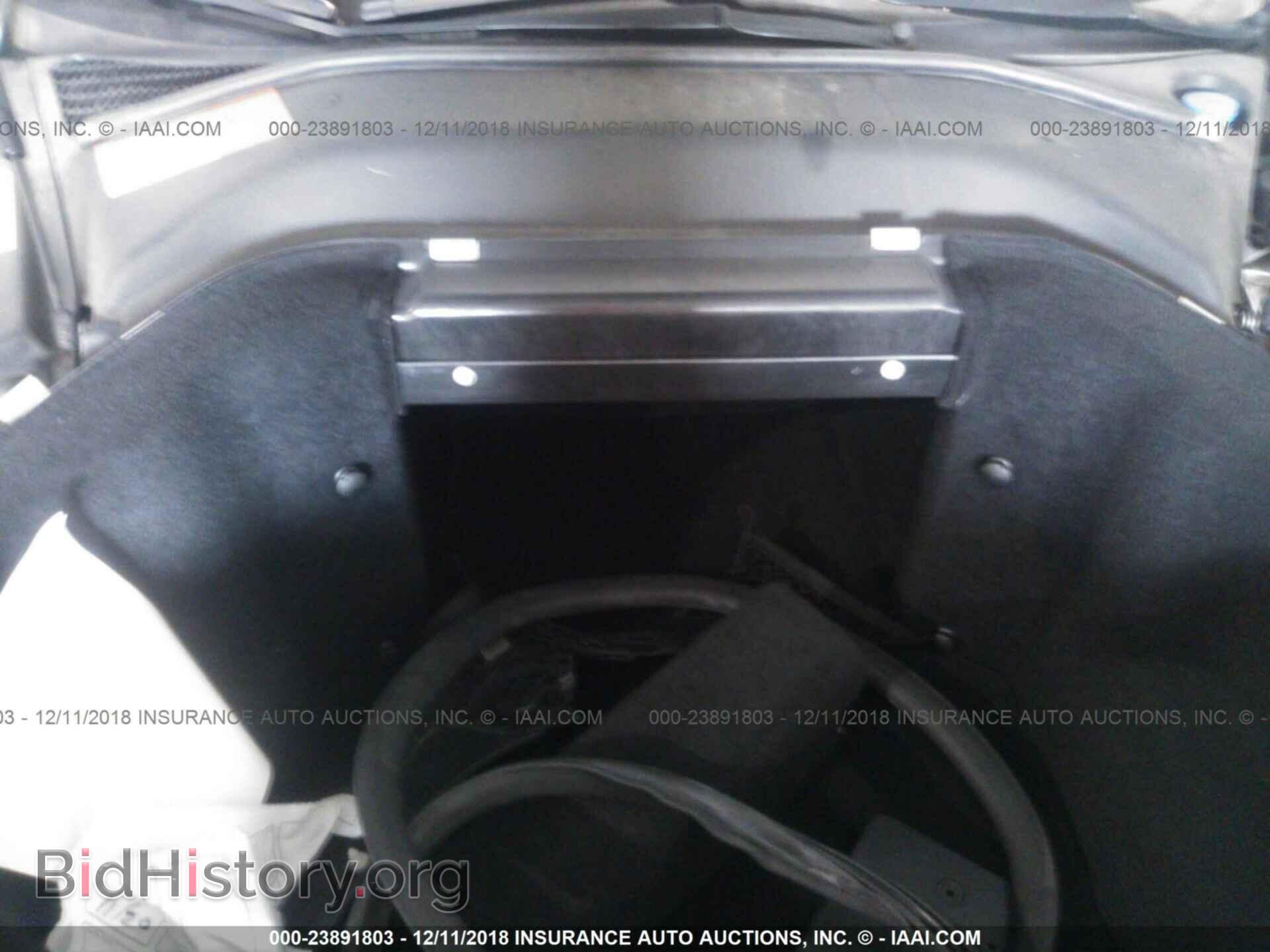 2015 TESLA MODEL S - VIN: 5YJSA1H18FF081168 - Фото 10