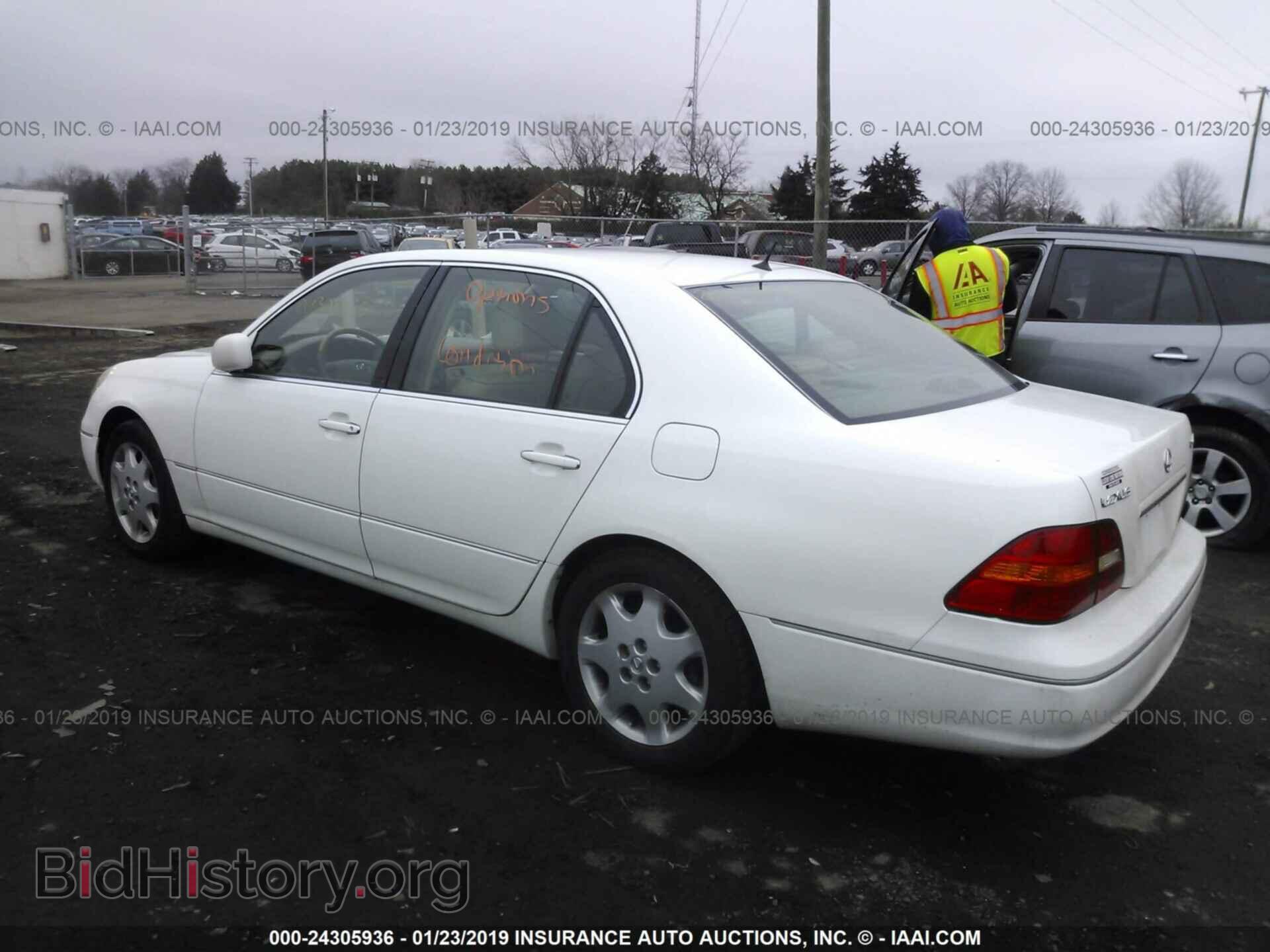 2003 LEXUS LS - VIN: JTHBN30FX30104613 - Photo 3