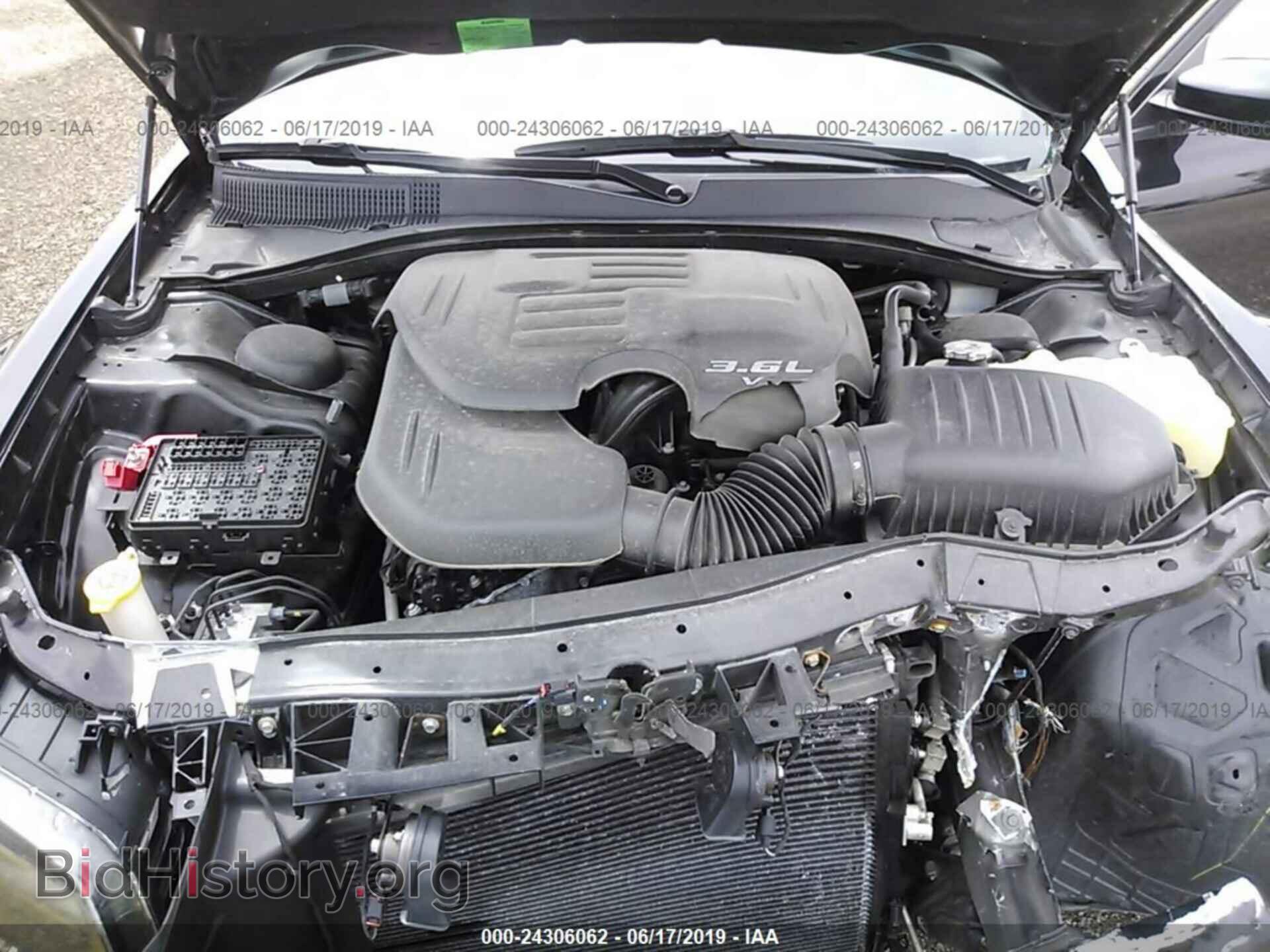 2016 CHRYSLER 300 - VIN: 2C3CCAGG4GH321191 - Фото 10