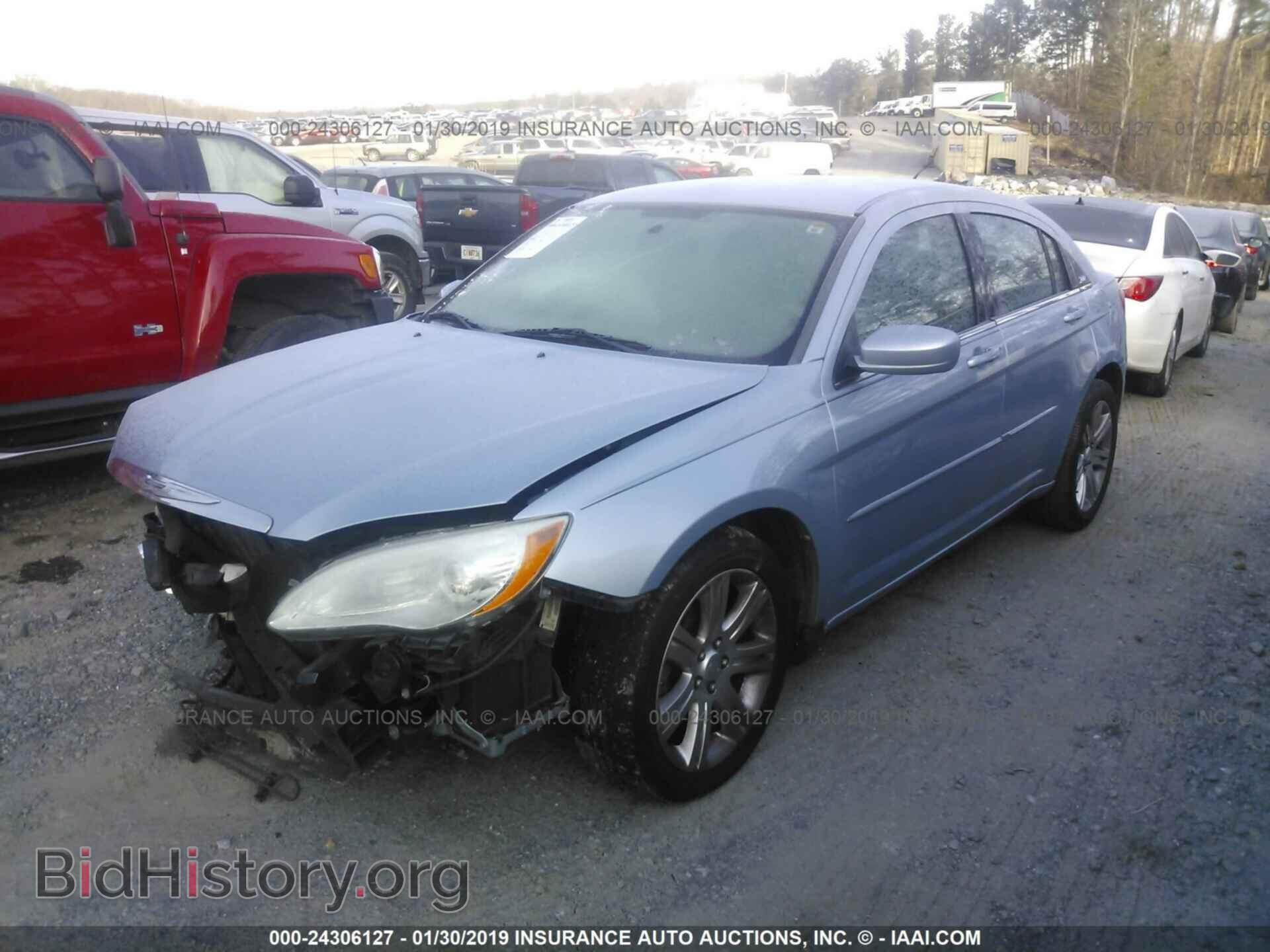2013 CHRYSLER 200 - VIN: 1C3CCBBB2DN718614 - Photo 2