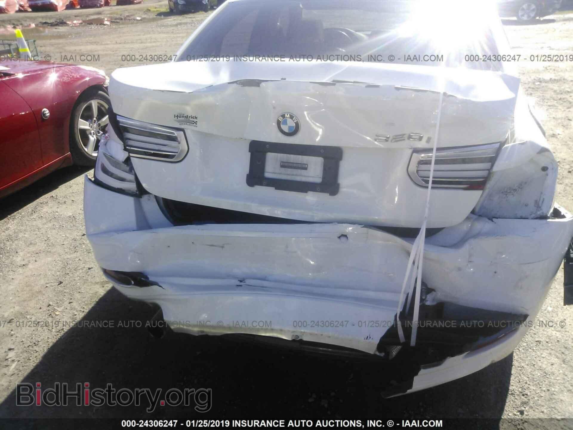 2016 BMW 320 - VIN: WBA8E1G53GNT36750 - Фото 6