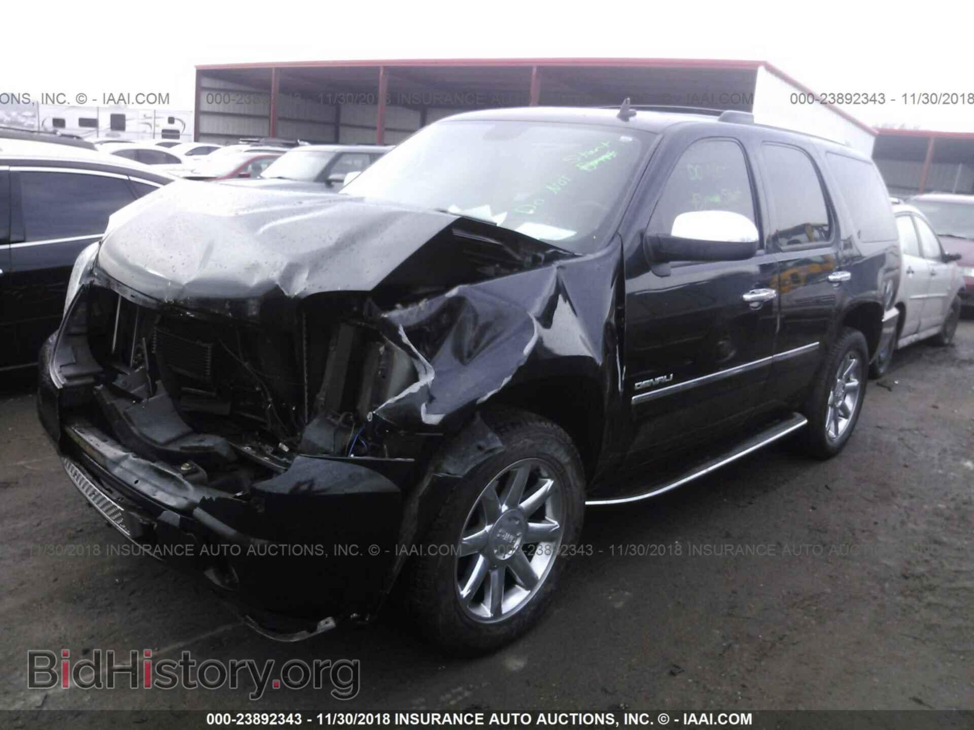2010 GMC YUKON - VIN: 1GKUKEEF4AR268802 - Photo 2