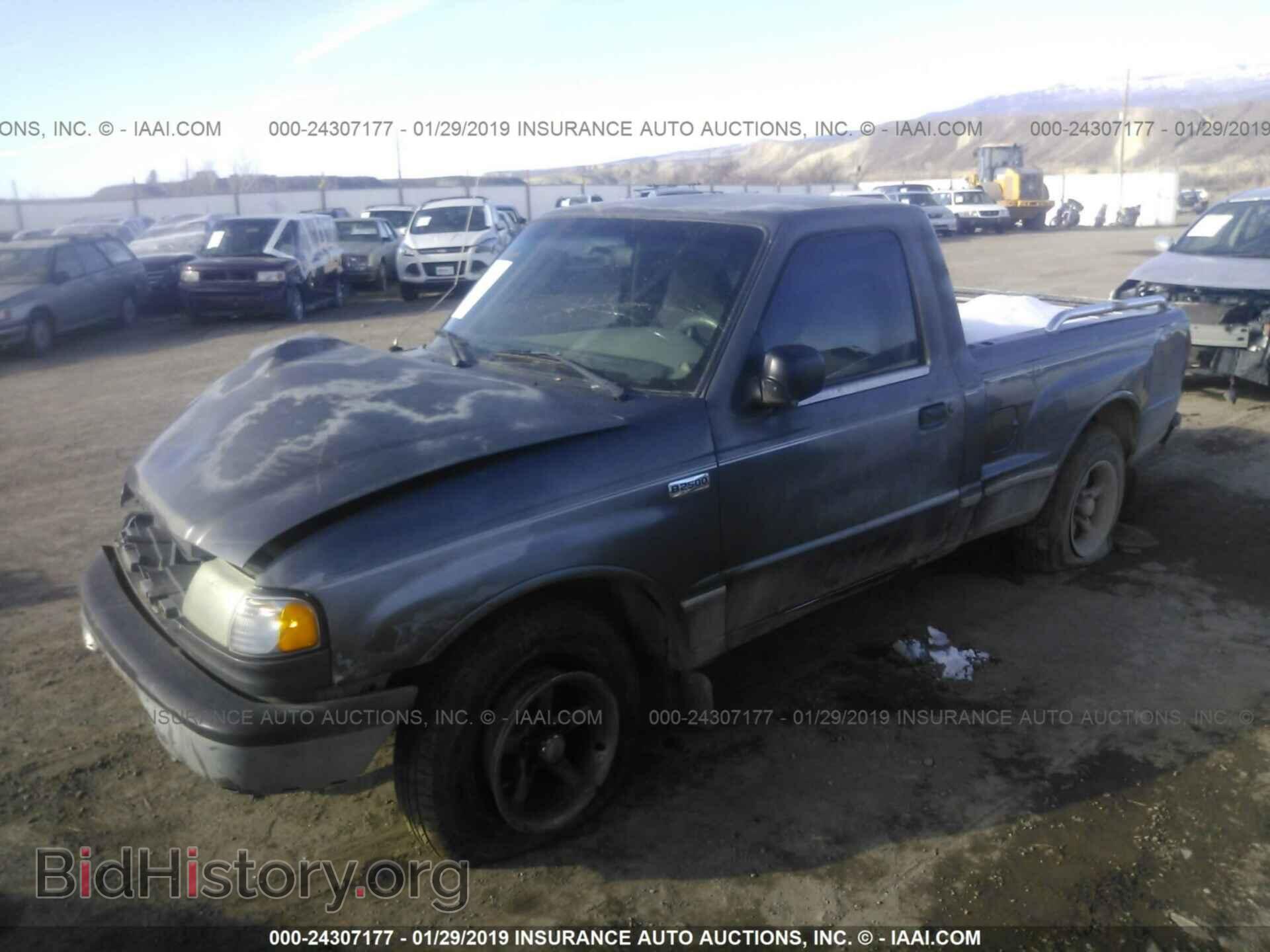 2000 MAZDA B2500 - VIN: 4F4YR12C3YTM34162 - Photo 2