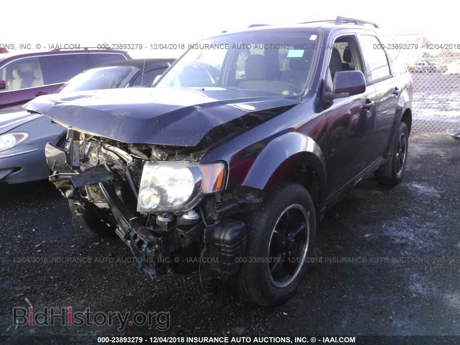 2011 FORD ESCAPE - VIN: 1FMCU9D77BKB12813 - Photo 2