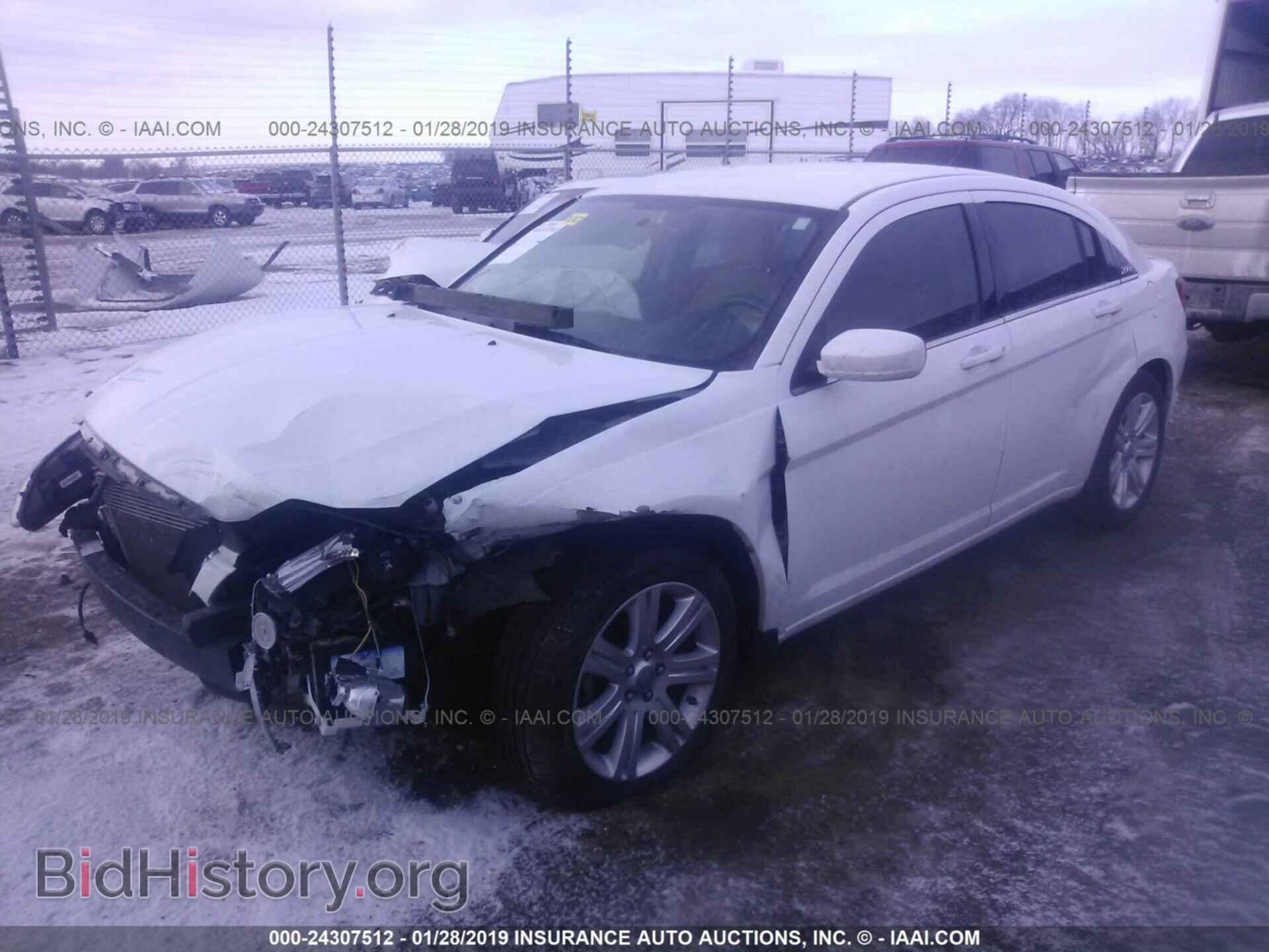 2012 CHRYSLER 200 - VIN: 1C3CCBBB3CN114729 - Photo 2