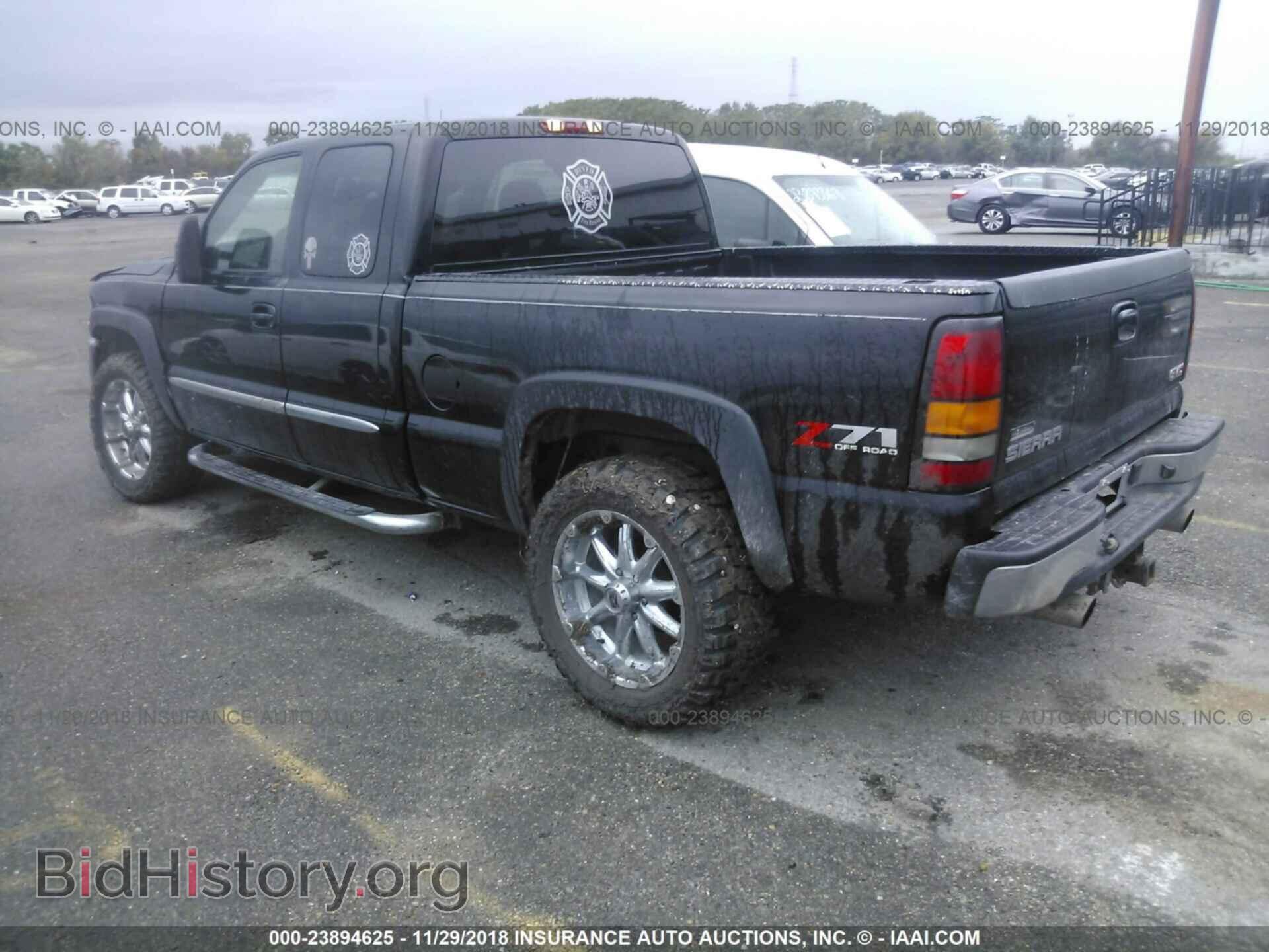 2005 GMC NEW SIERRA - VIN: 1GTEK19B05E167852 - Фото 3