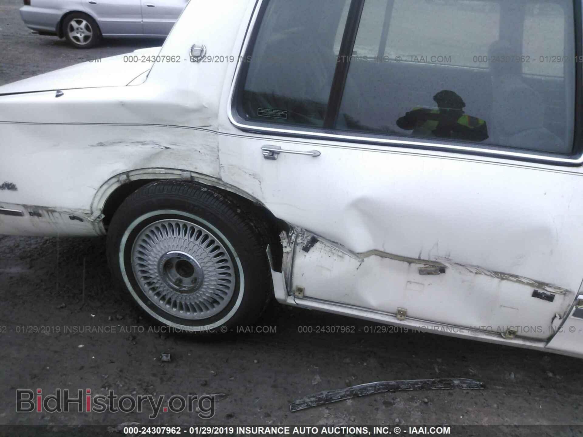 1993 CADILLAC DEVILLE - VIN: 1G6CD53B4P4330127 - Photo 6