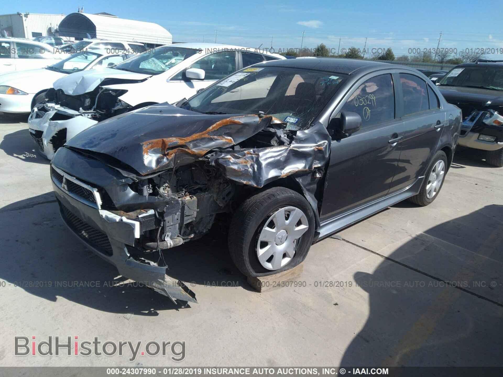 2011 MITSUBISHI LANCER - VIN: JA32U2FU7BU030299 - Фото 2