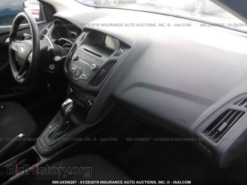 2016 Ford FOCUS (VIN 1FADP3F21GL351070) — фото 5 из 10
