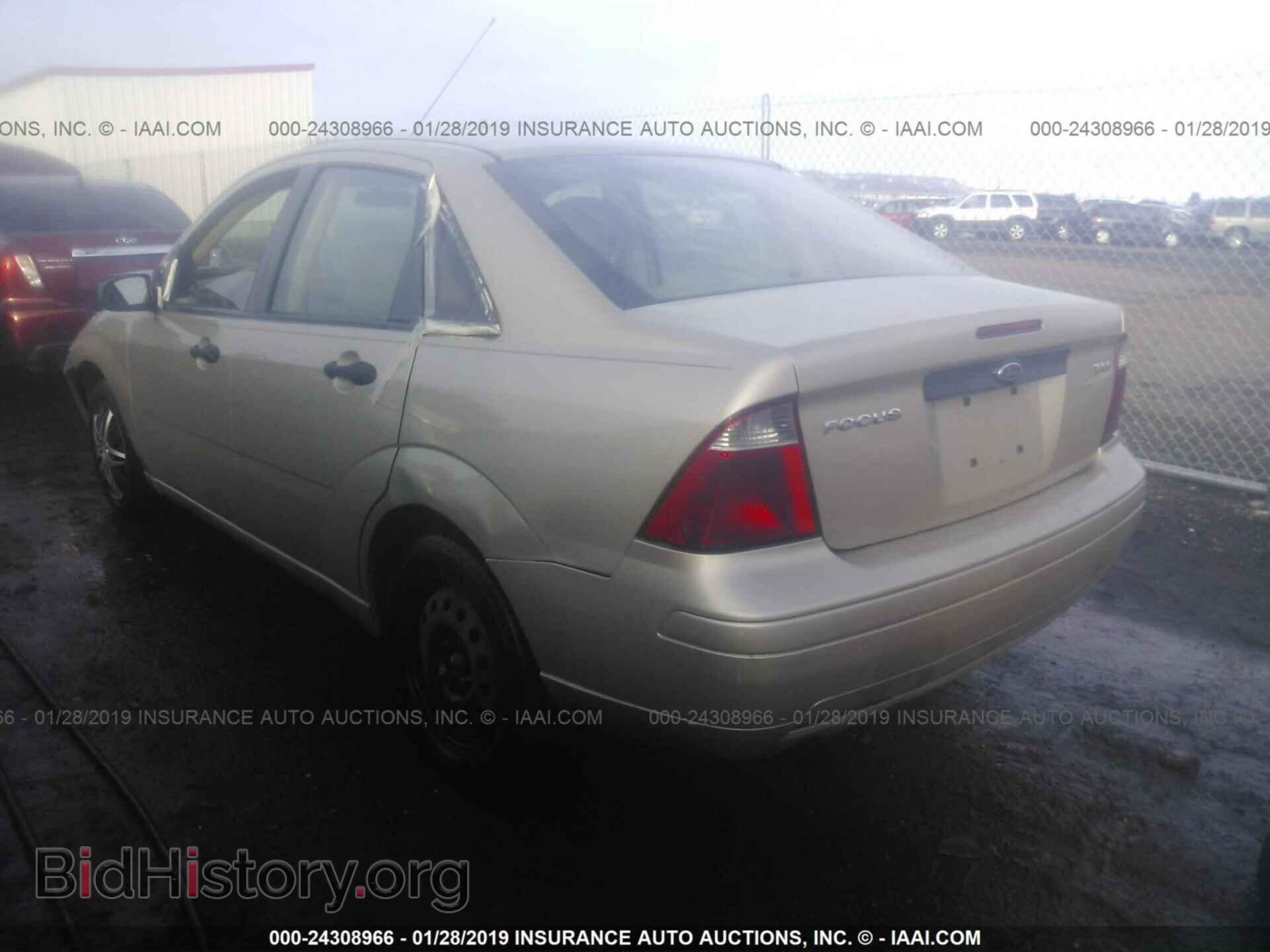 2006 FORD FOCUS - VIN: 1FAFP34N56W123463 - Фото 3