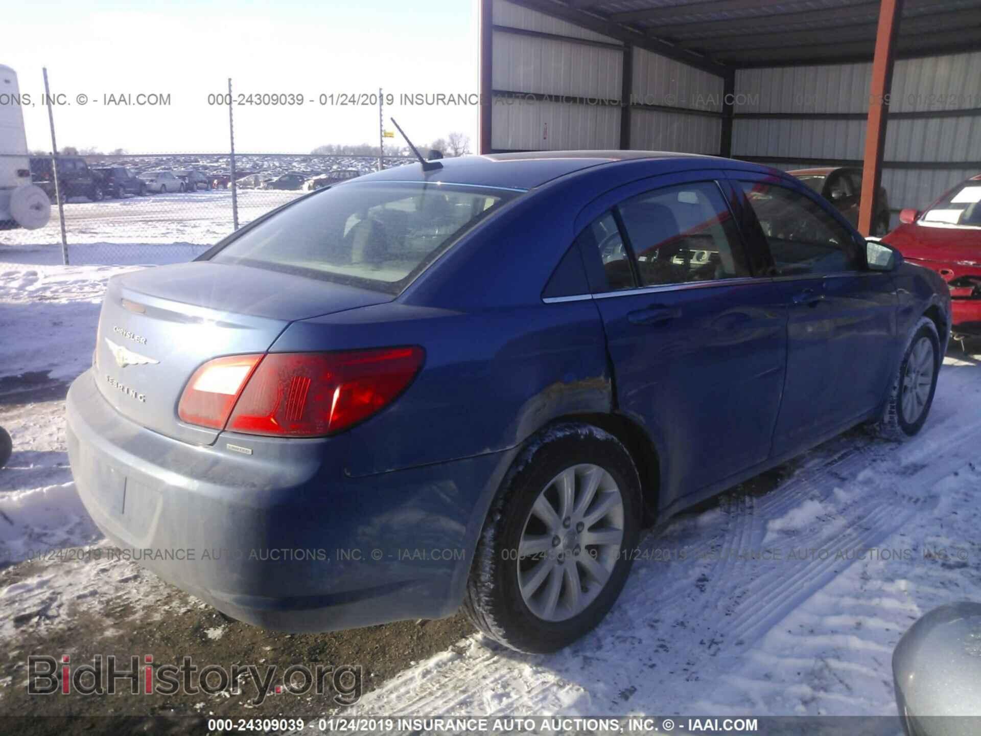 2010 CHRYSLER SEBRING - VIN: 1C3CC5FB3AN117090 - Photo 4