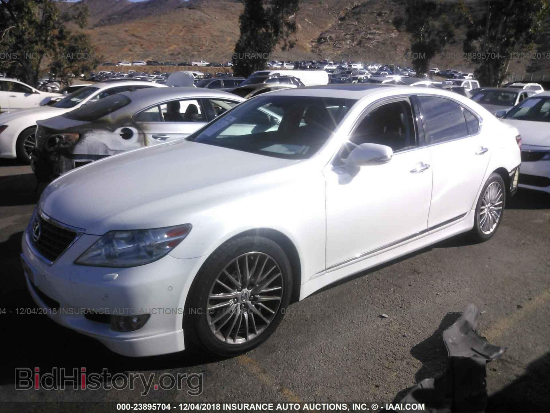 2011 LEXUS LS - VIN: JTHBL5EF8B5103259 - Фото 2
