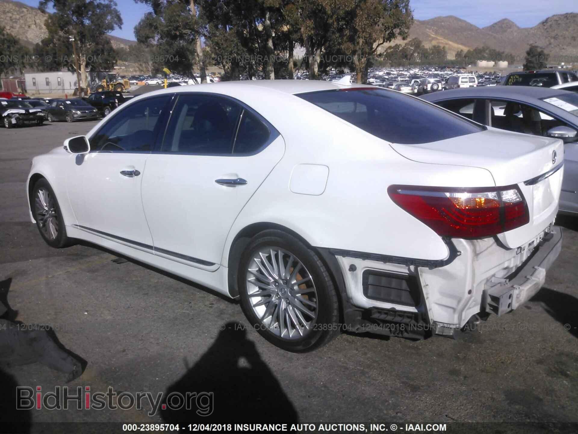2011 LEXUS LS - VIN: JTHBL5EF8B5103259 - Фото 3