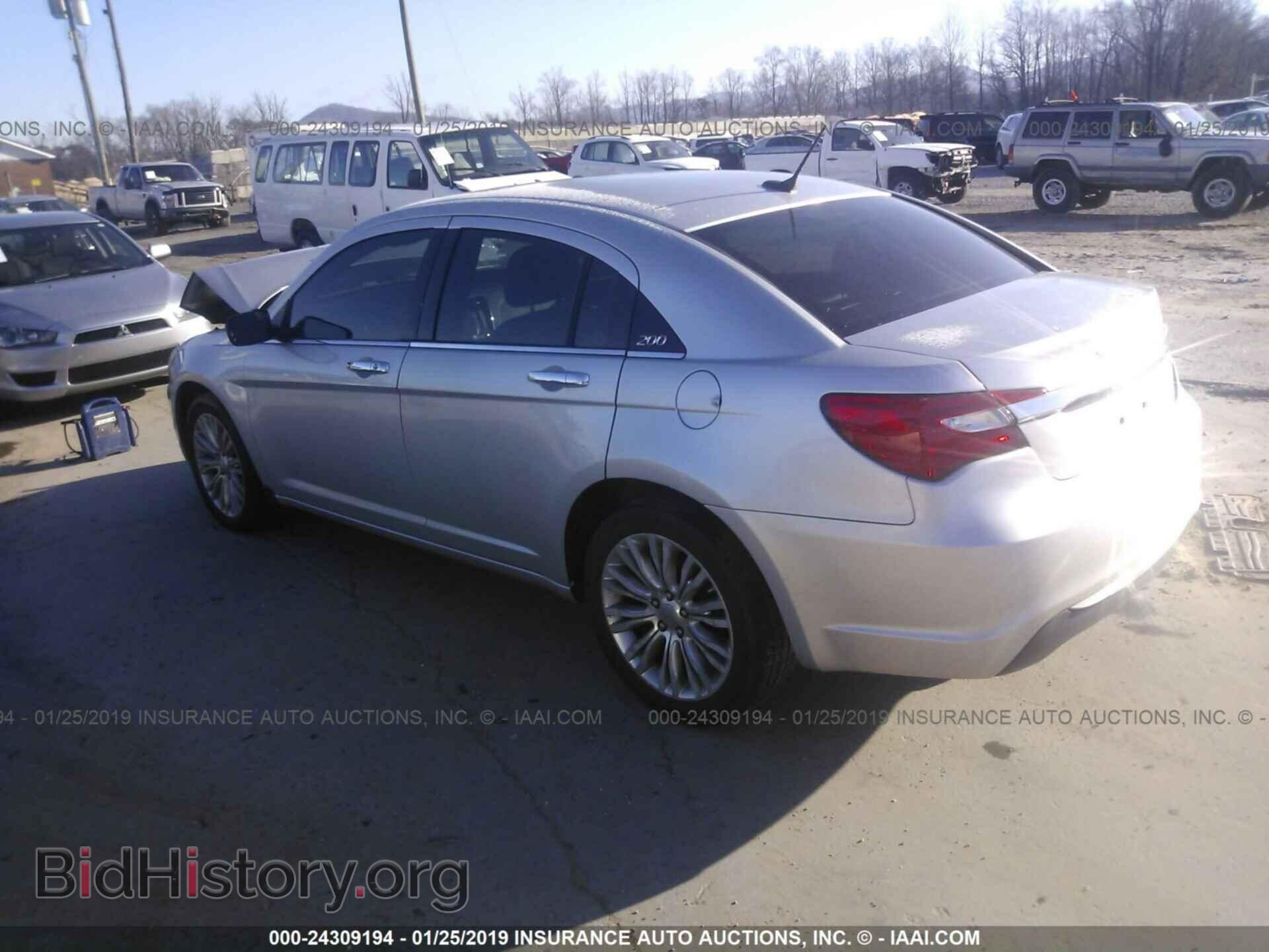 2012 CHRYSLER 200 - VIN: 1C3CCBCB8CN197220 - Фото 3
