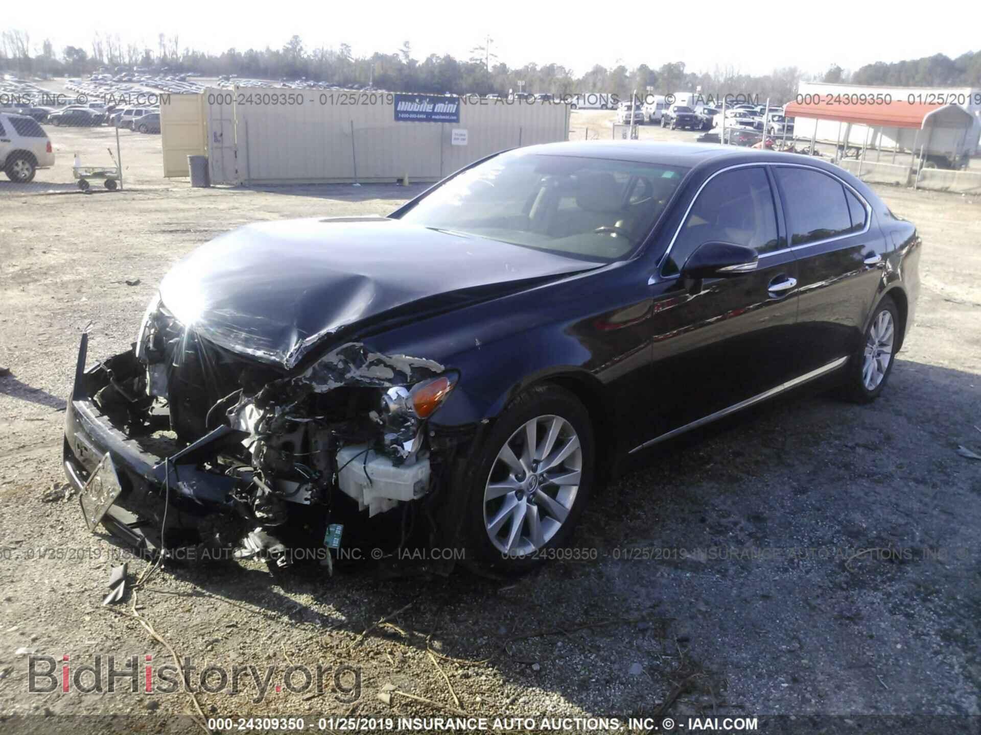 2011 LEXUS LS - VIN: JTHDL5EF9B5003275 - Photo 2